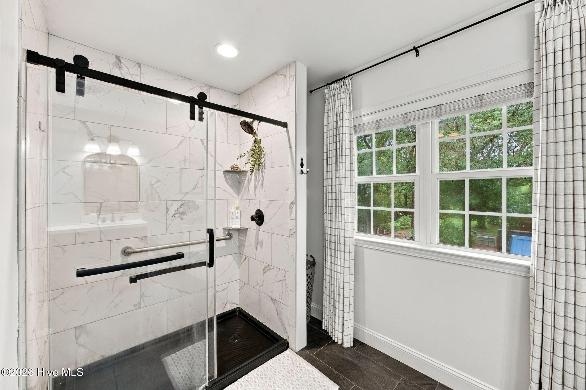 208 Park Avenue Ext Property Photo 27