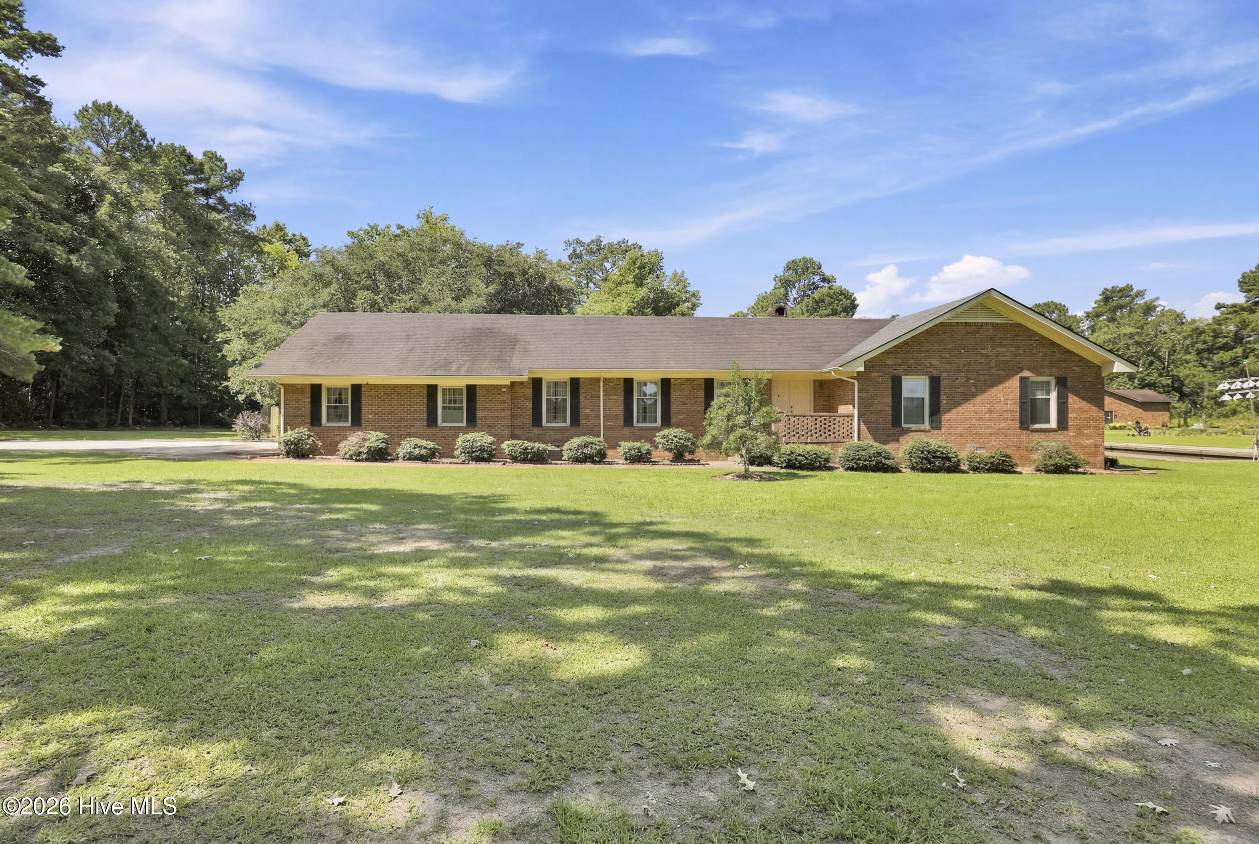 959 Halls Creek Road Property Photo 1