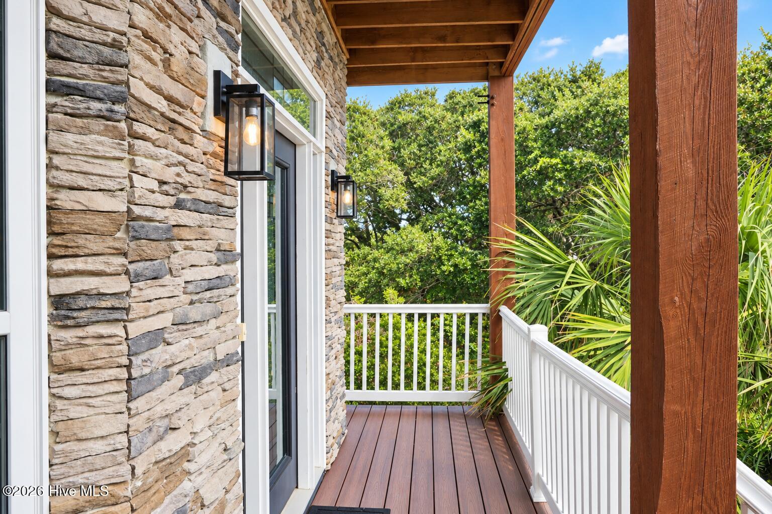 2055 New River Inlet Road Property Photo 10