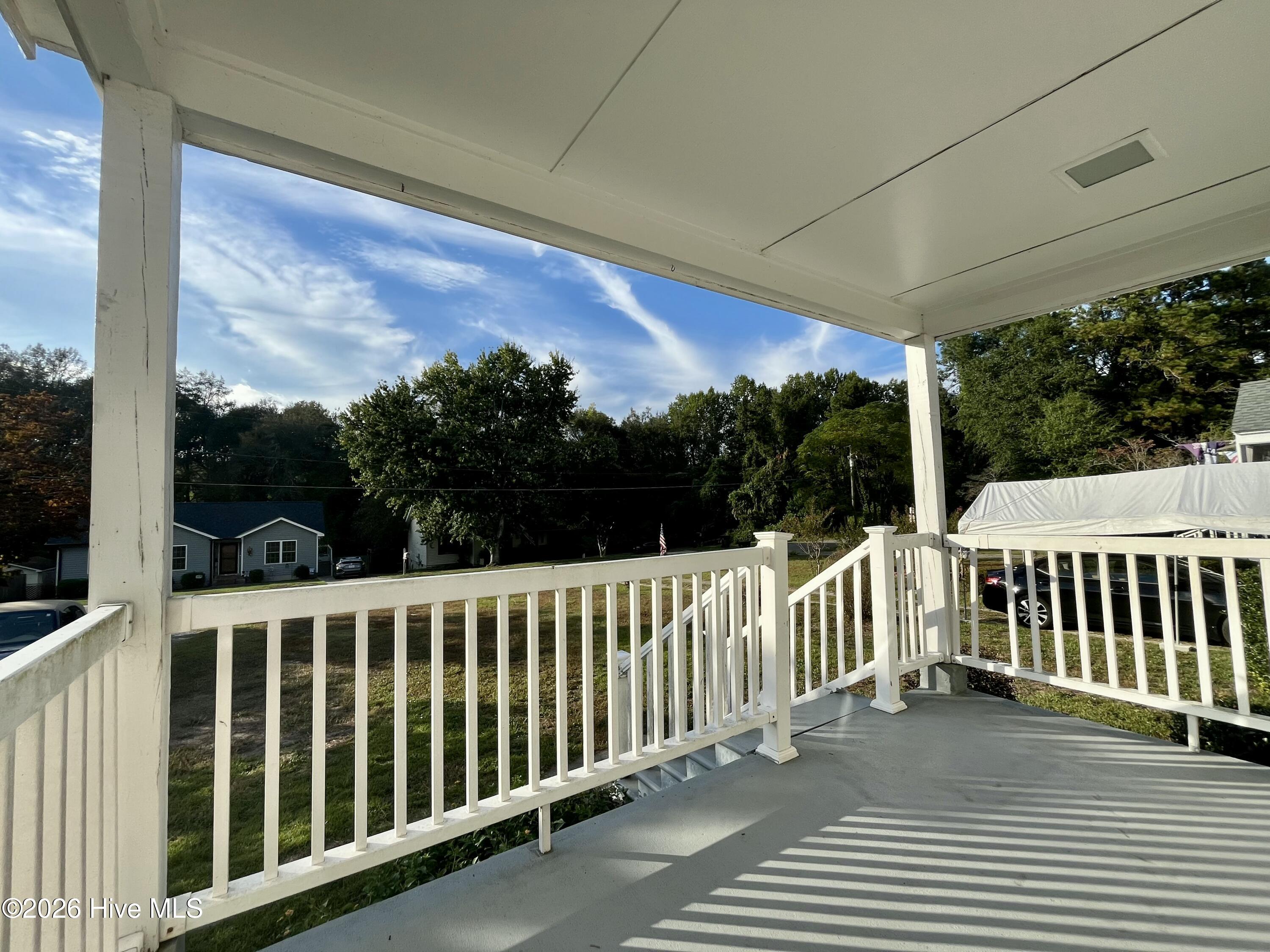 529 W Chapin Road Property Photo 2