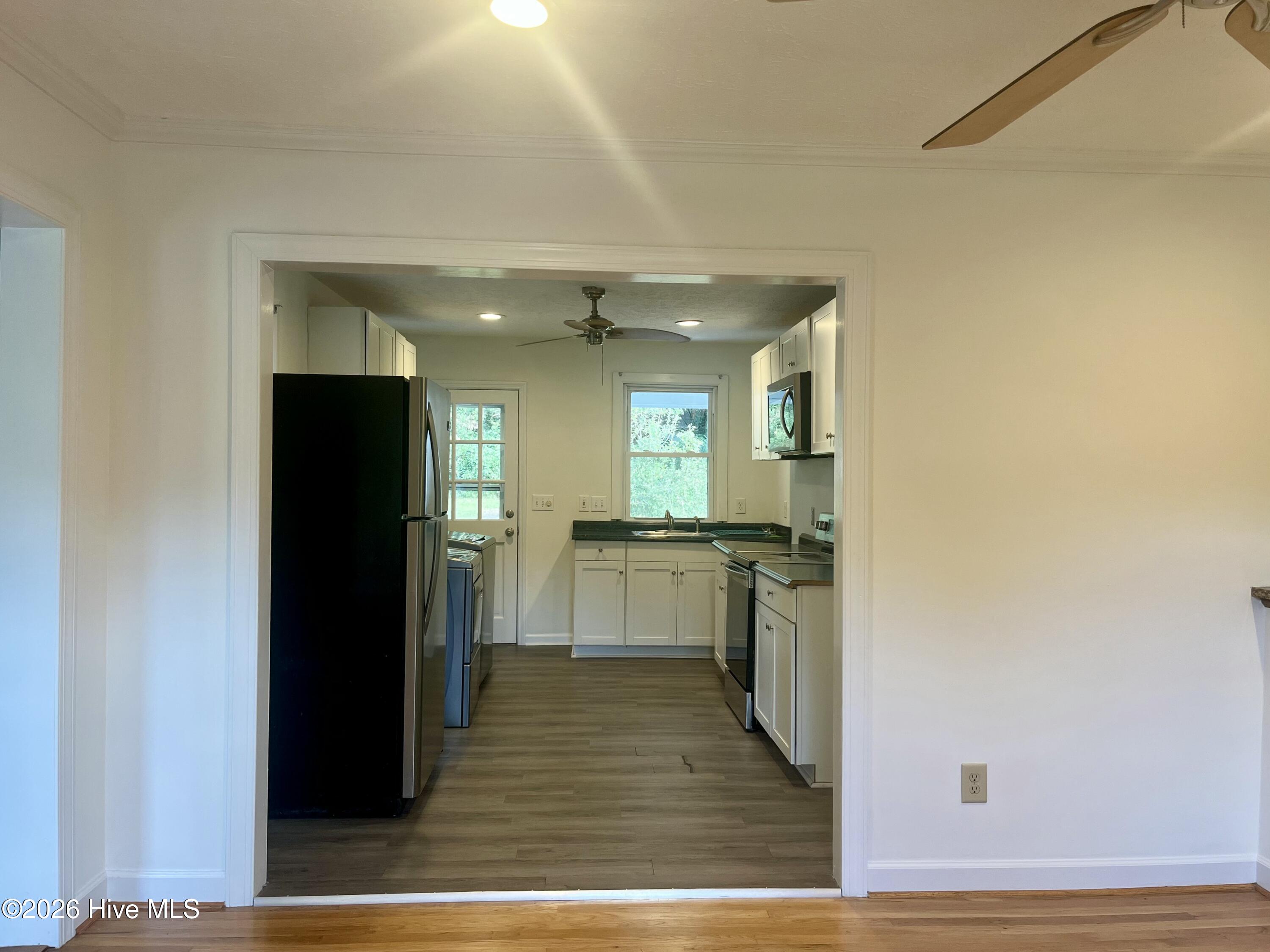 529 W Chapin Road Property Photo 6