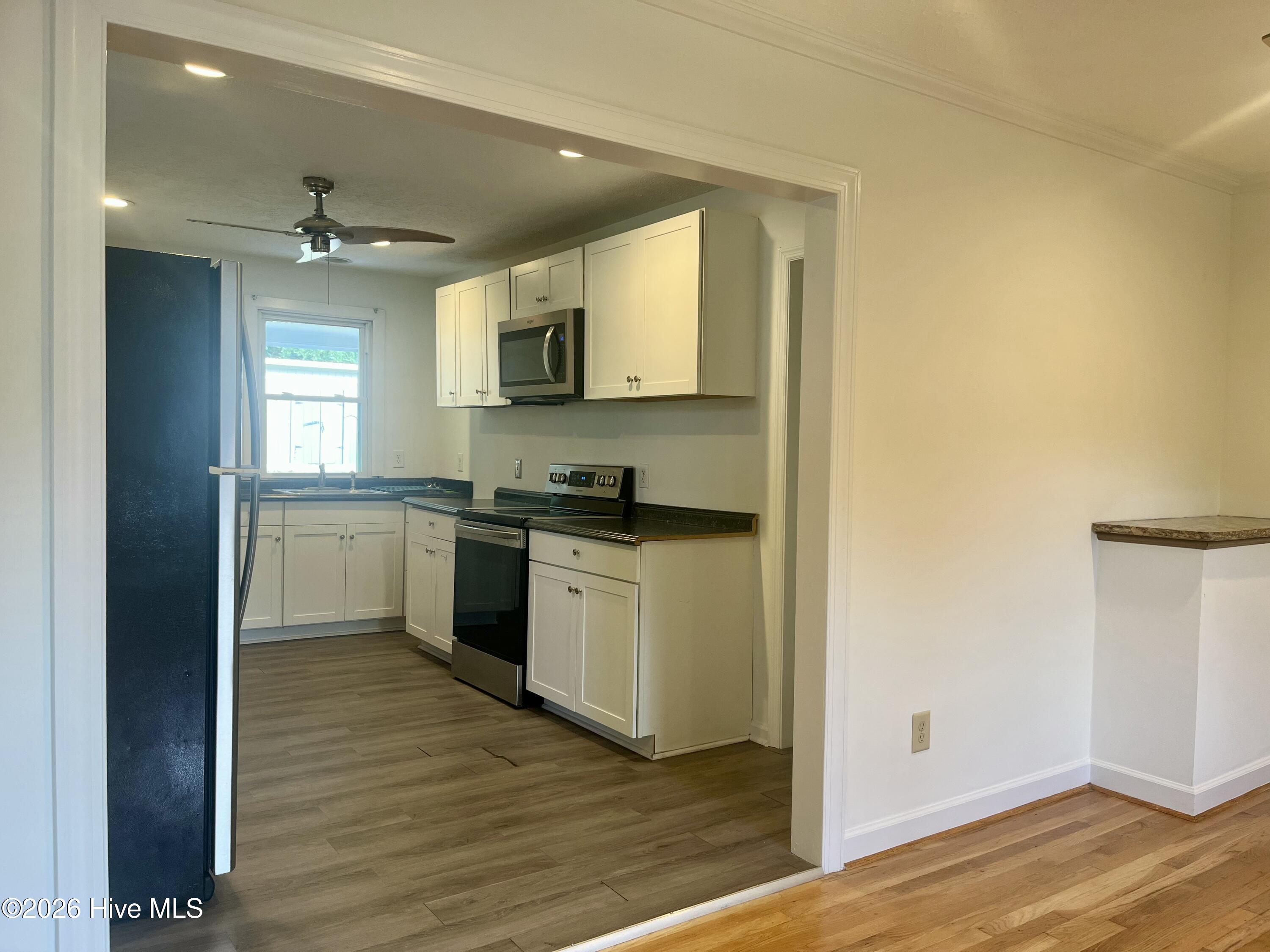 529 W Chapin Road Property Photo 10