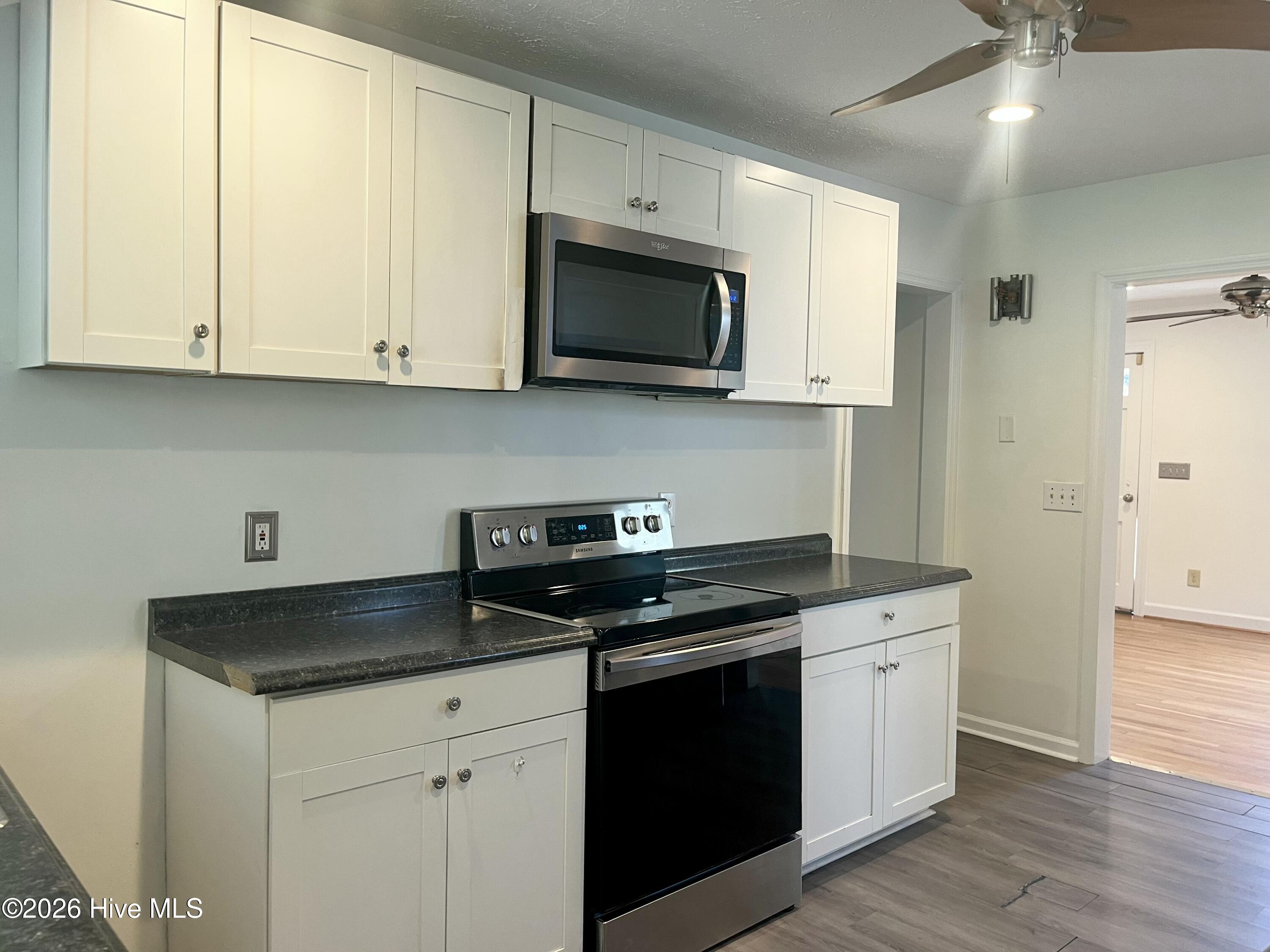 529 W Chapin Road Property Photo 12