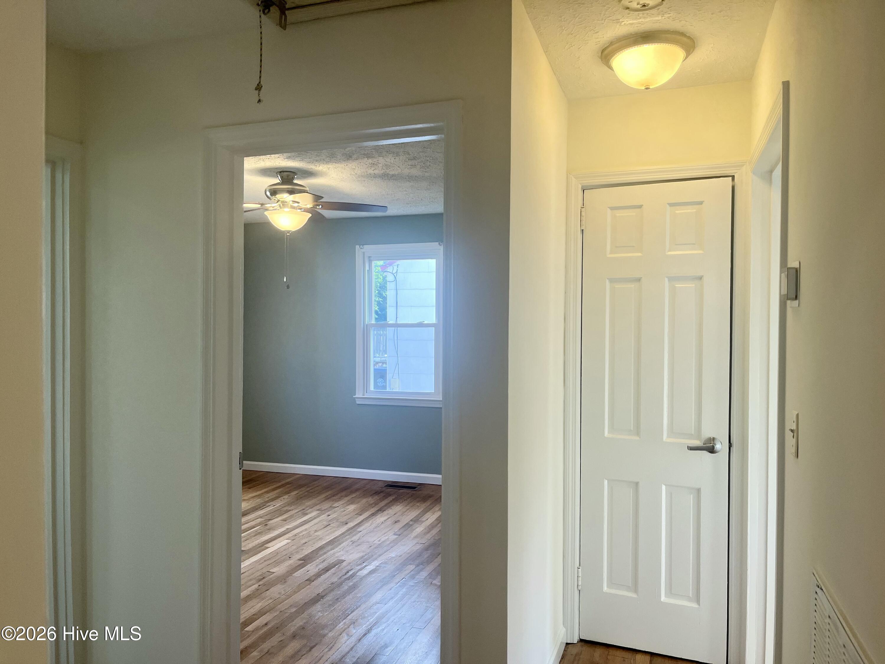 529 W Chapin Road Property Photo 18