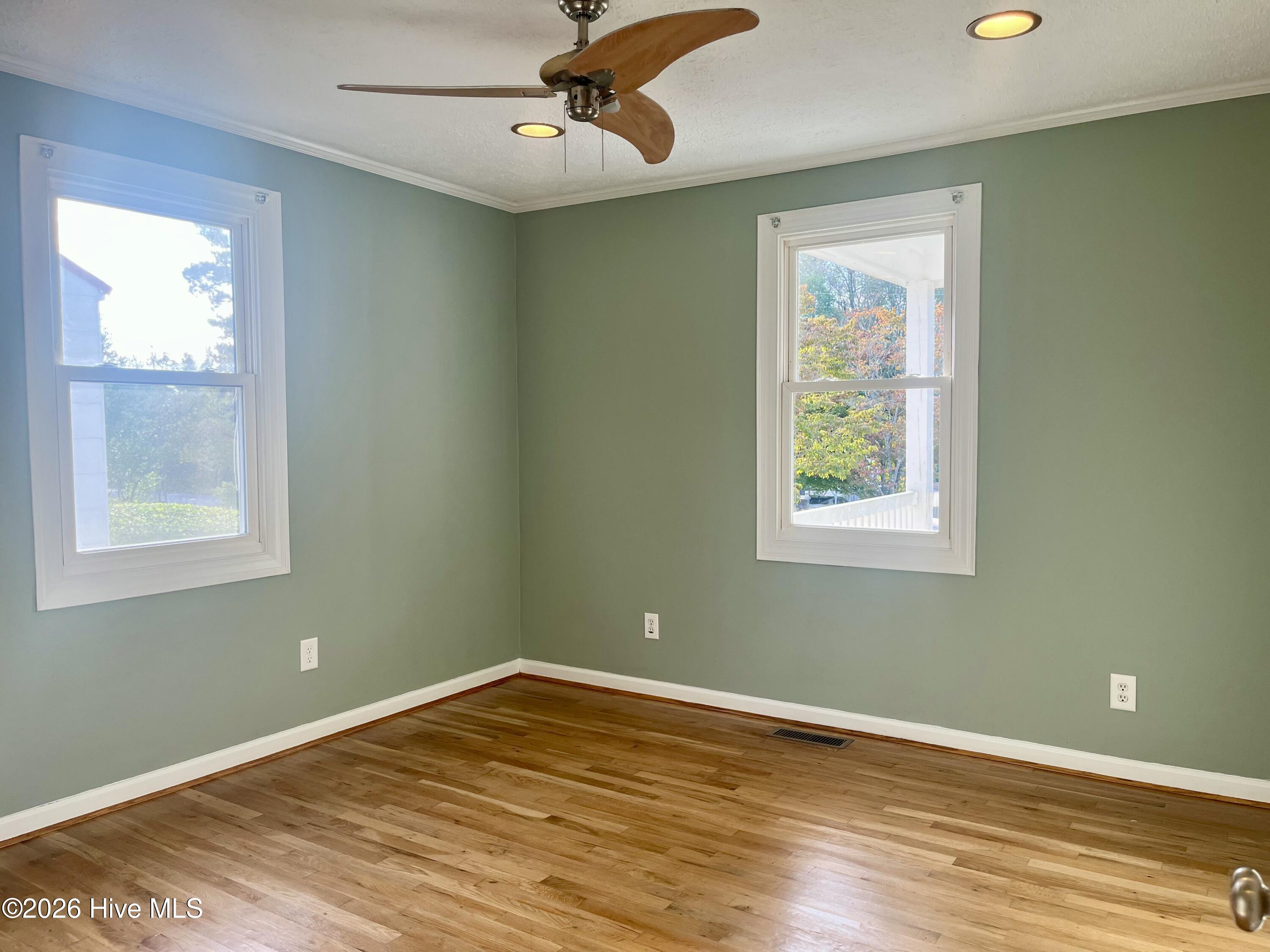 529 W Chapin Road Property Photo 28
