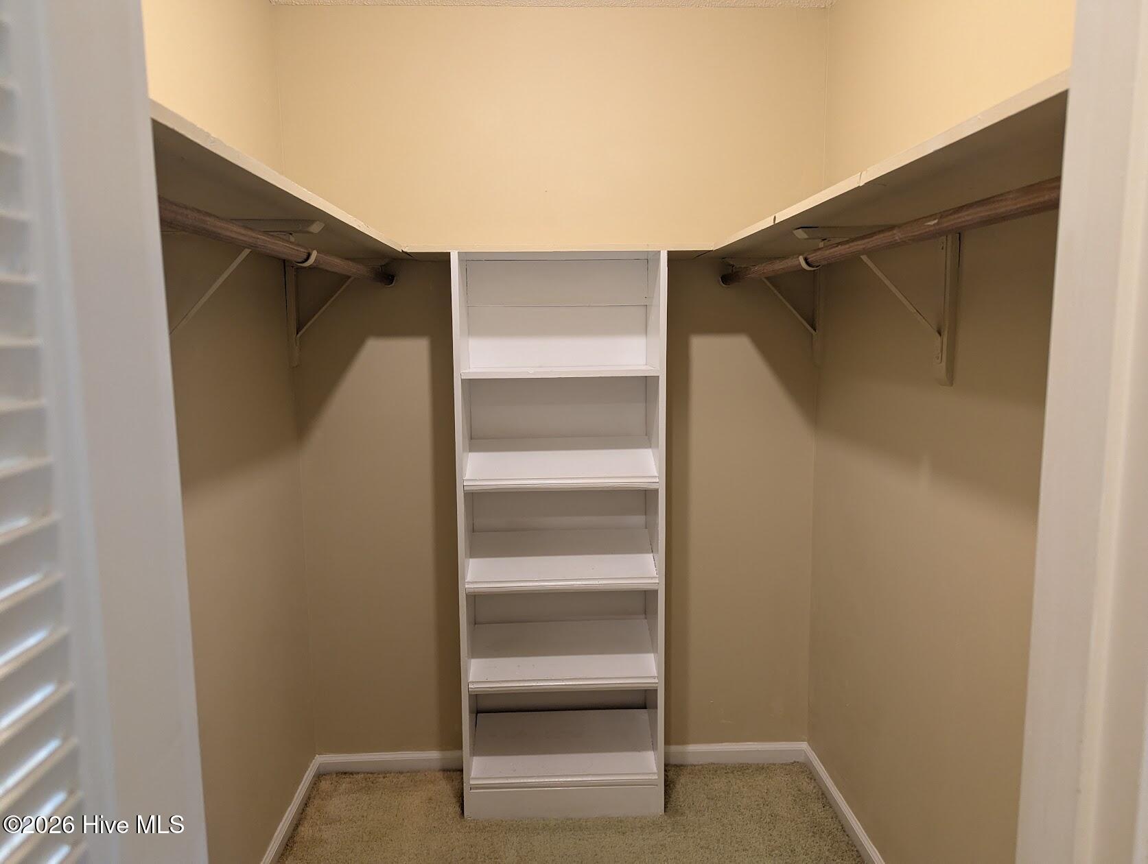 218 Longmeadow Road Property Photo 23