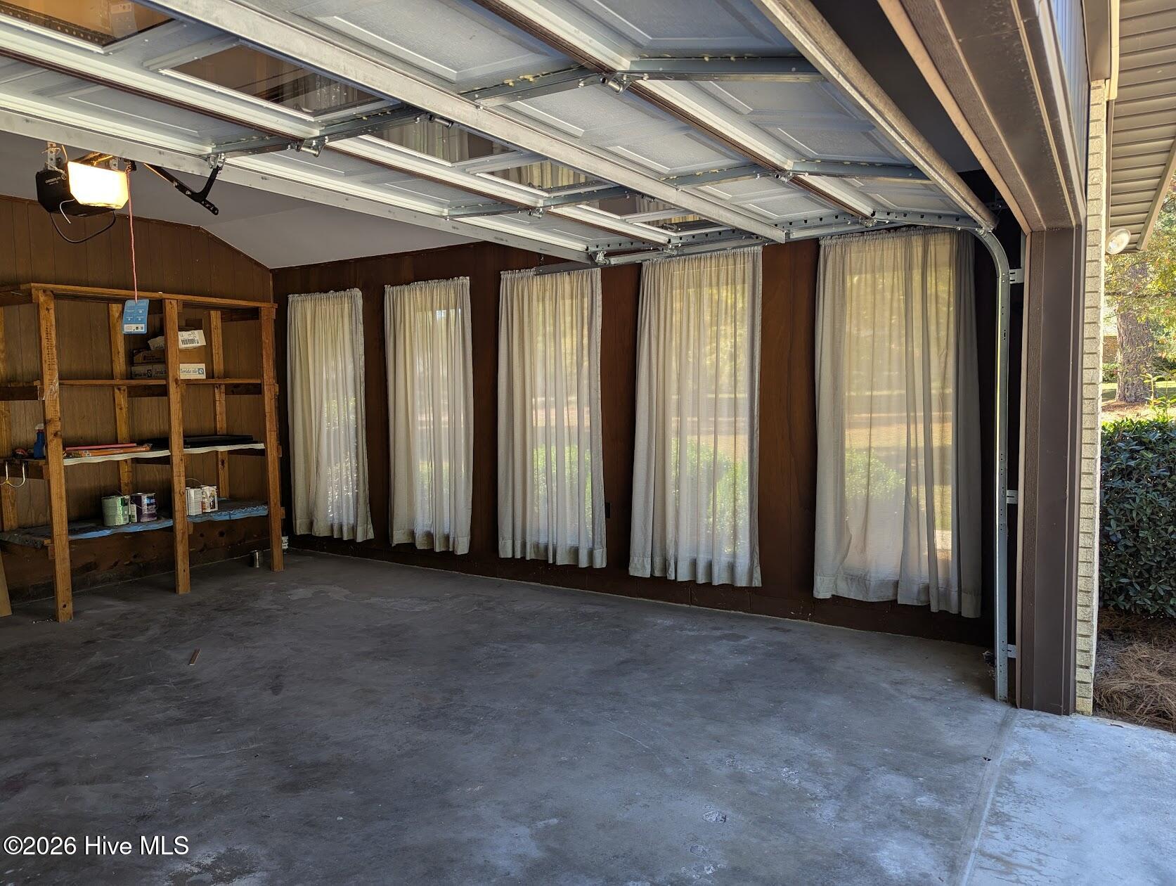 218 Longmeadow Road Property Photo 29