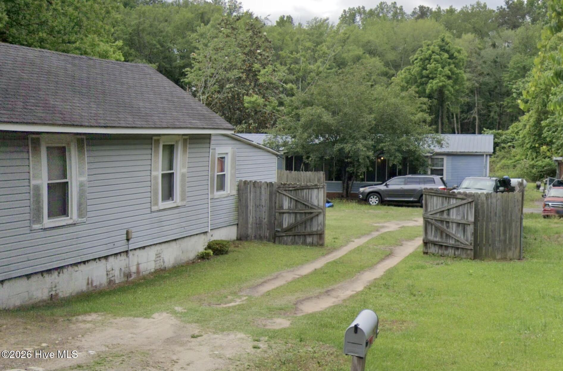 184 Old Gibson Road Property Photo 3