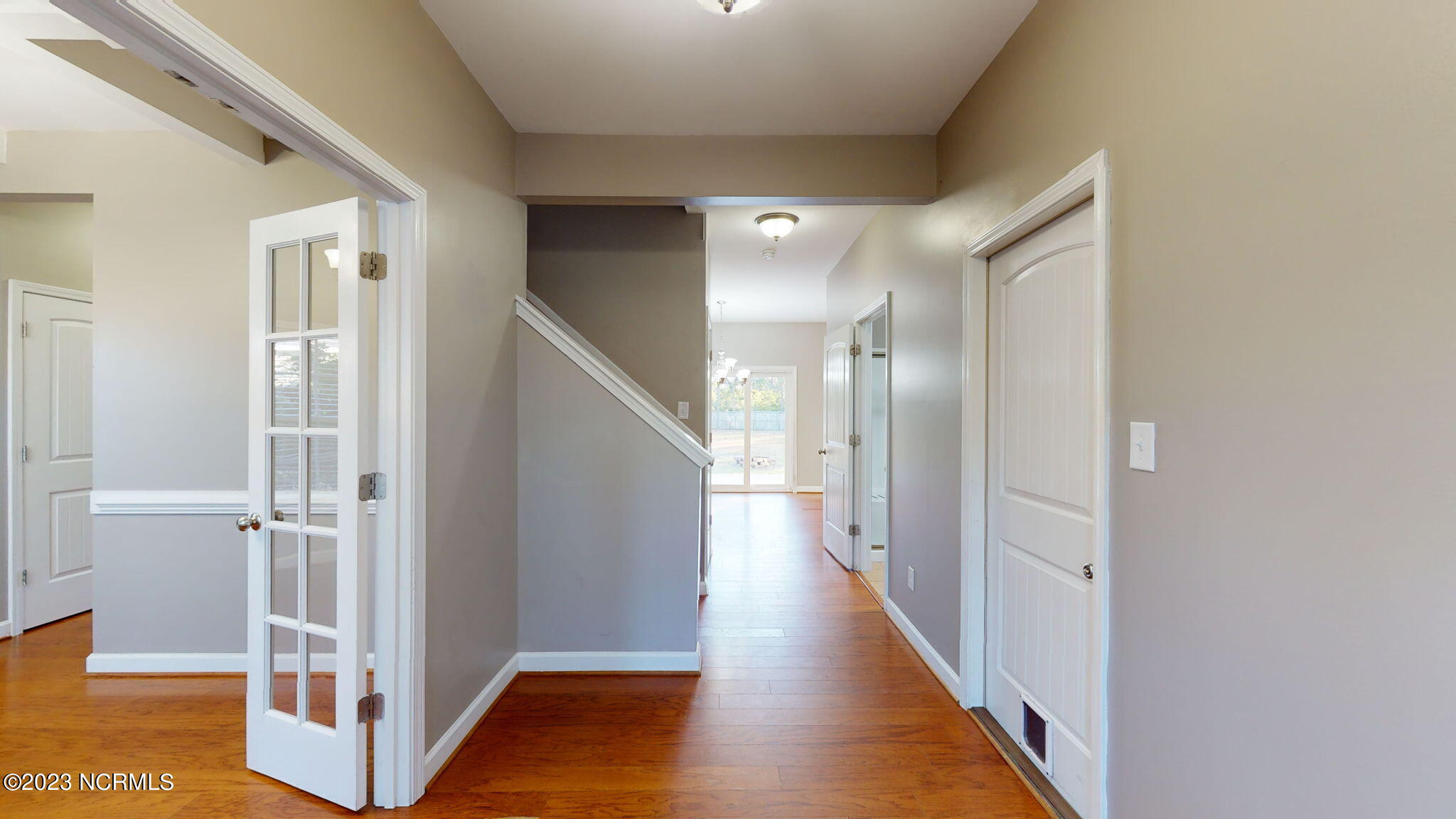 319 Inverness Drive Property Photo 5