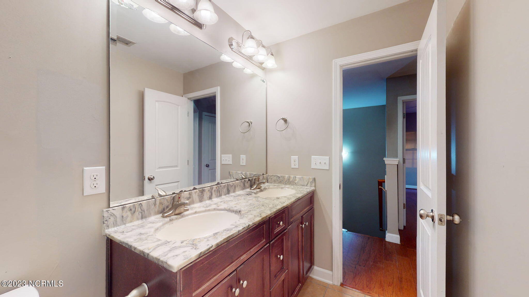 319 Inverness Drive Property Photo 27