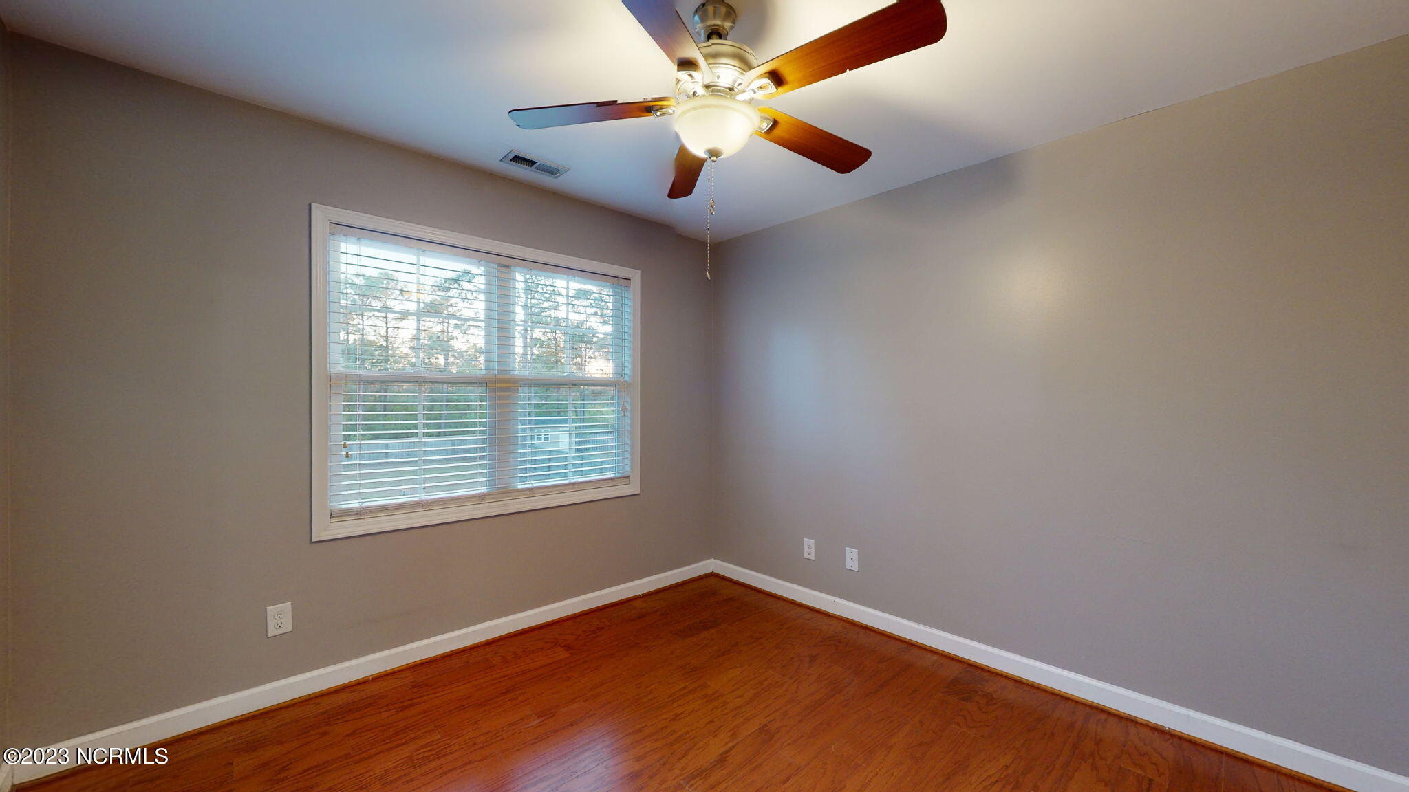 319 Inverness Drive Property Photo 28