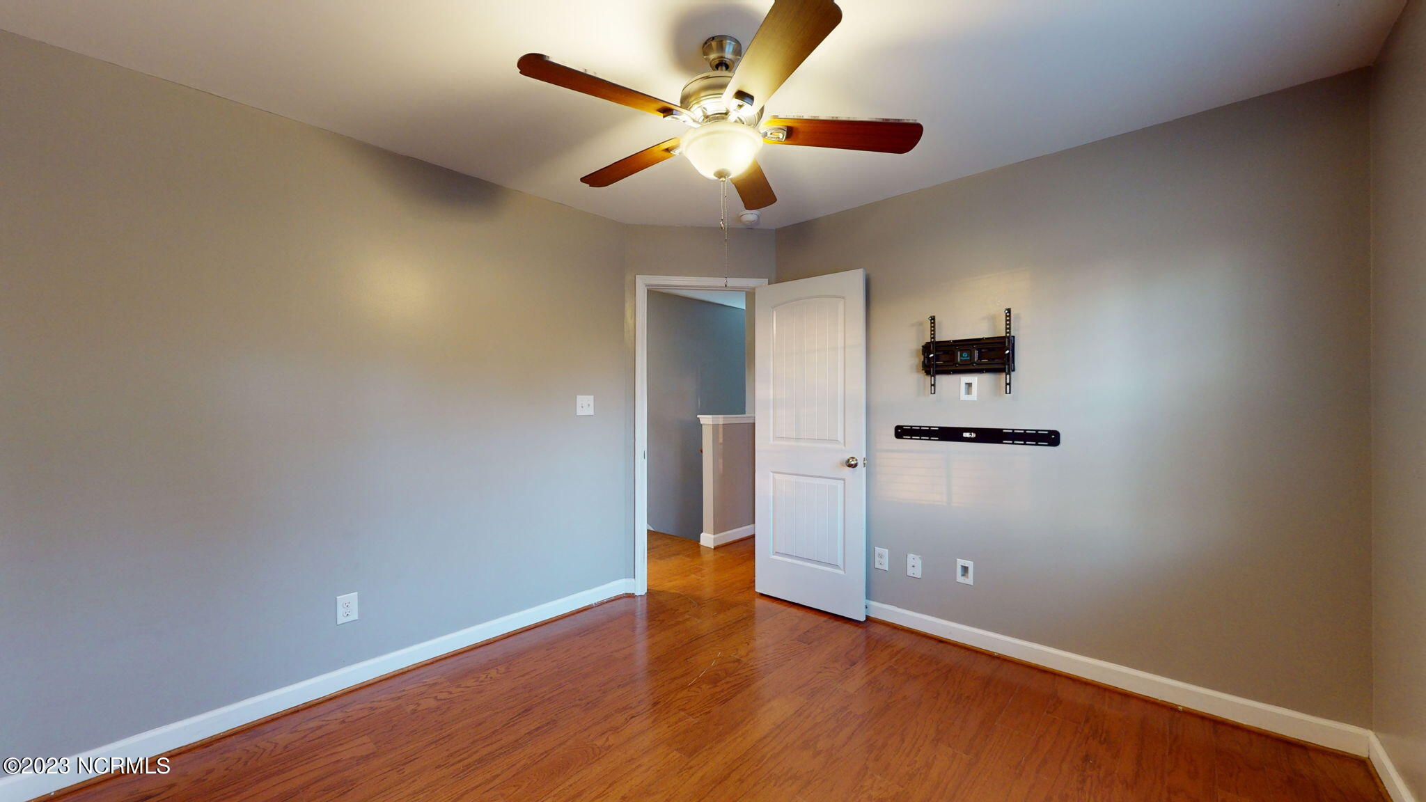 319 Inverness Drive Property Photo 29