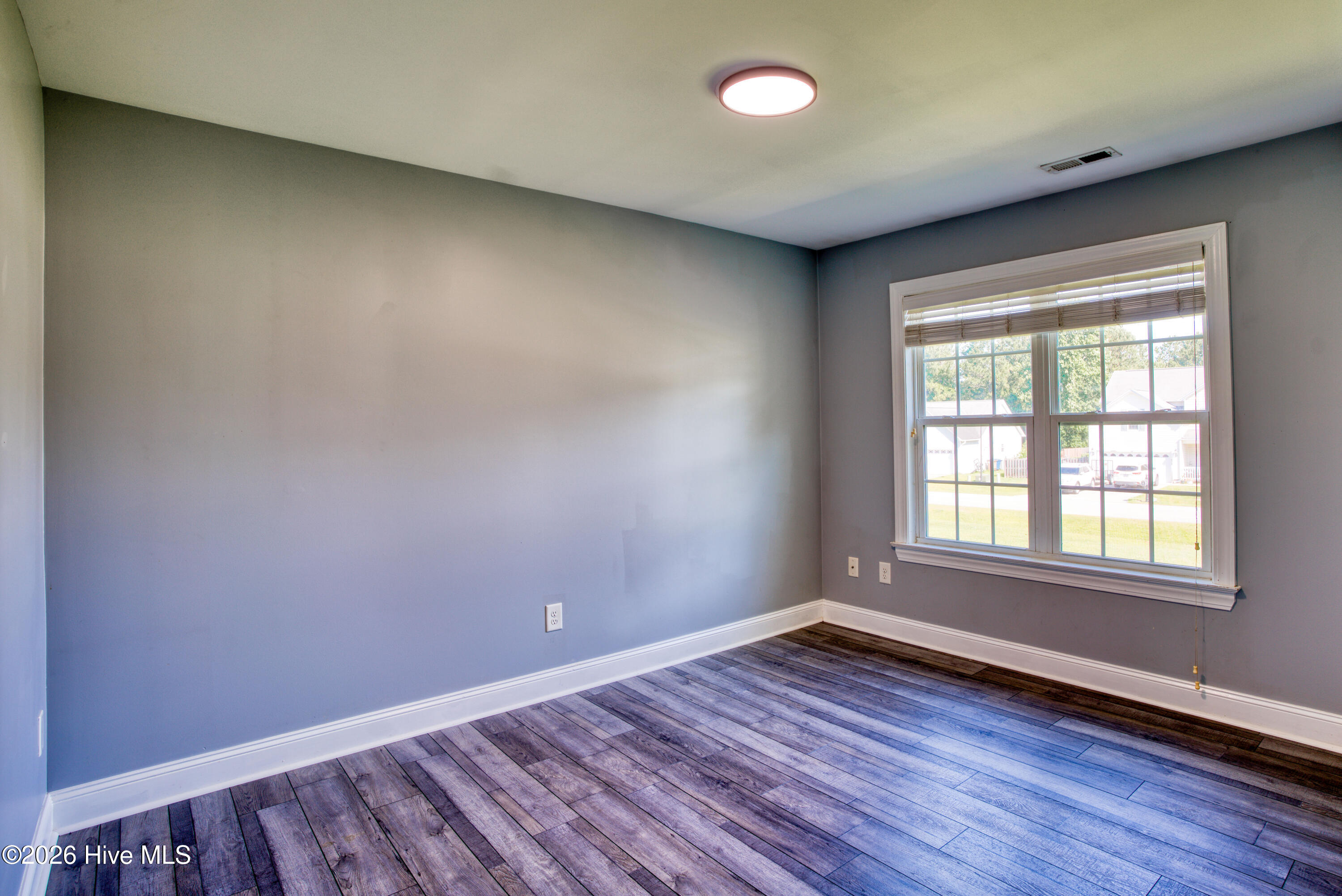 112 Sparkling Brook Way Property Photo 2
