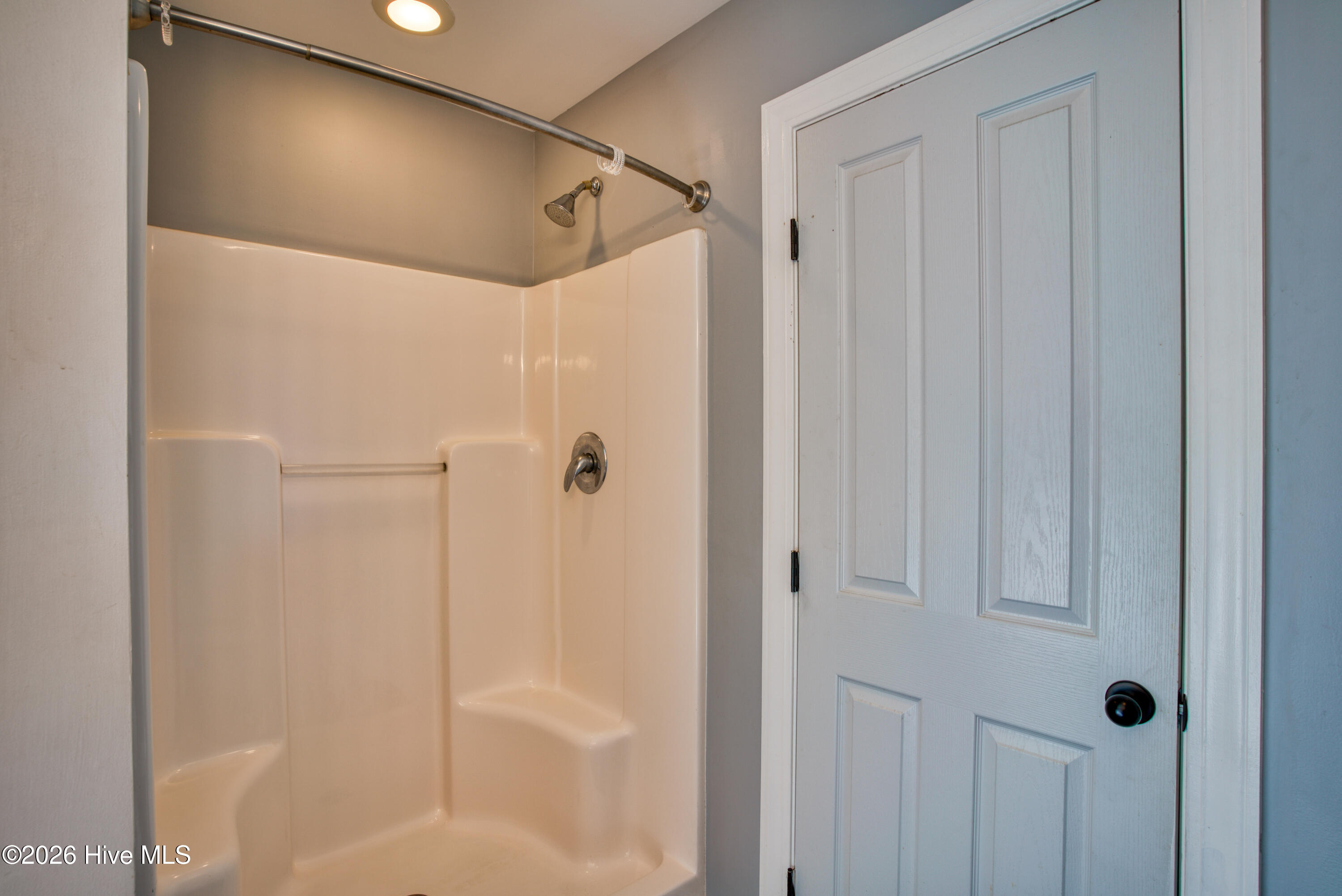 112 Sparkling Brook Way Property Photo 9
