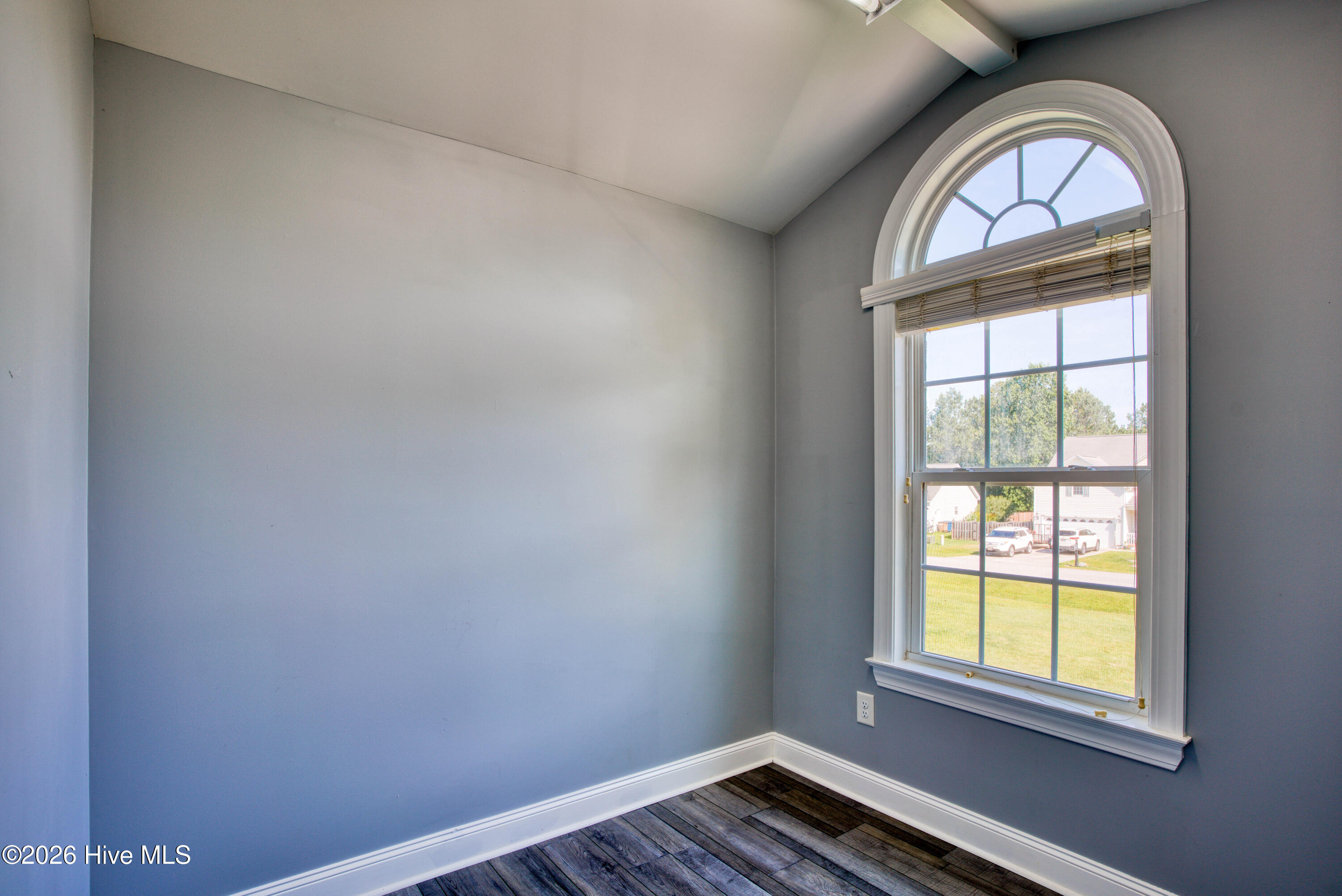 112 Sparkling Brook Way Property Photo 11