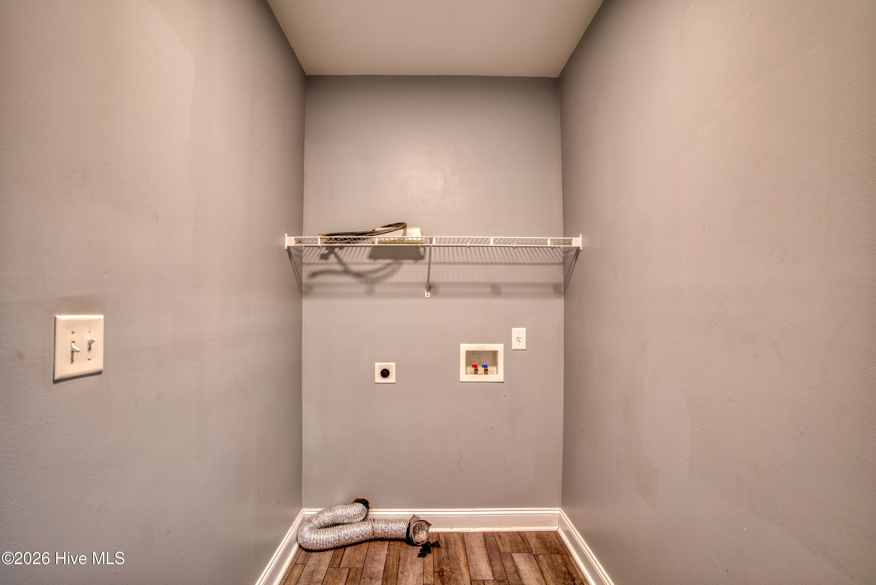 112 Sparkling Brook Way Property Photo 14