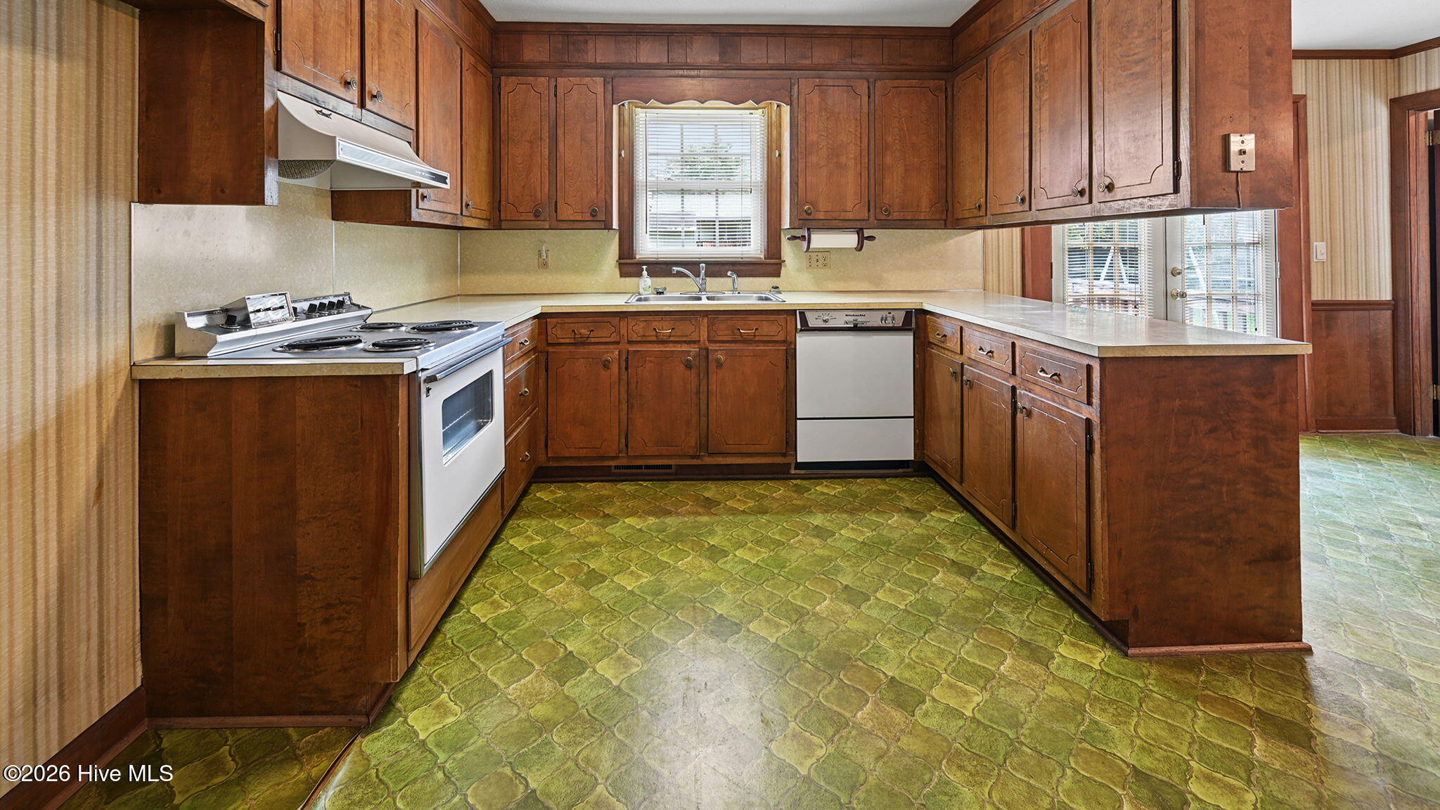 111 Belmont Drive Property Photo 12