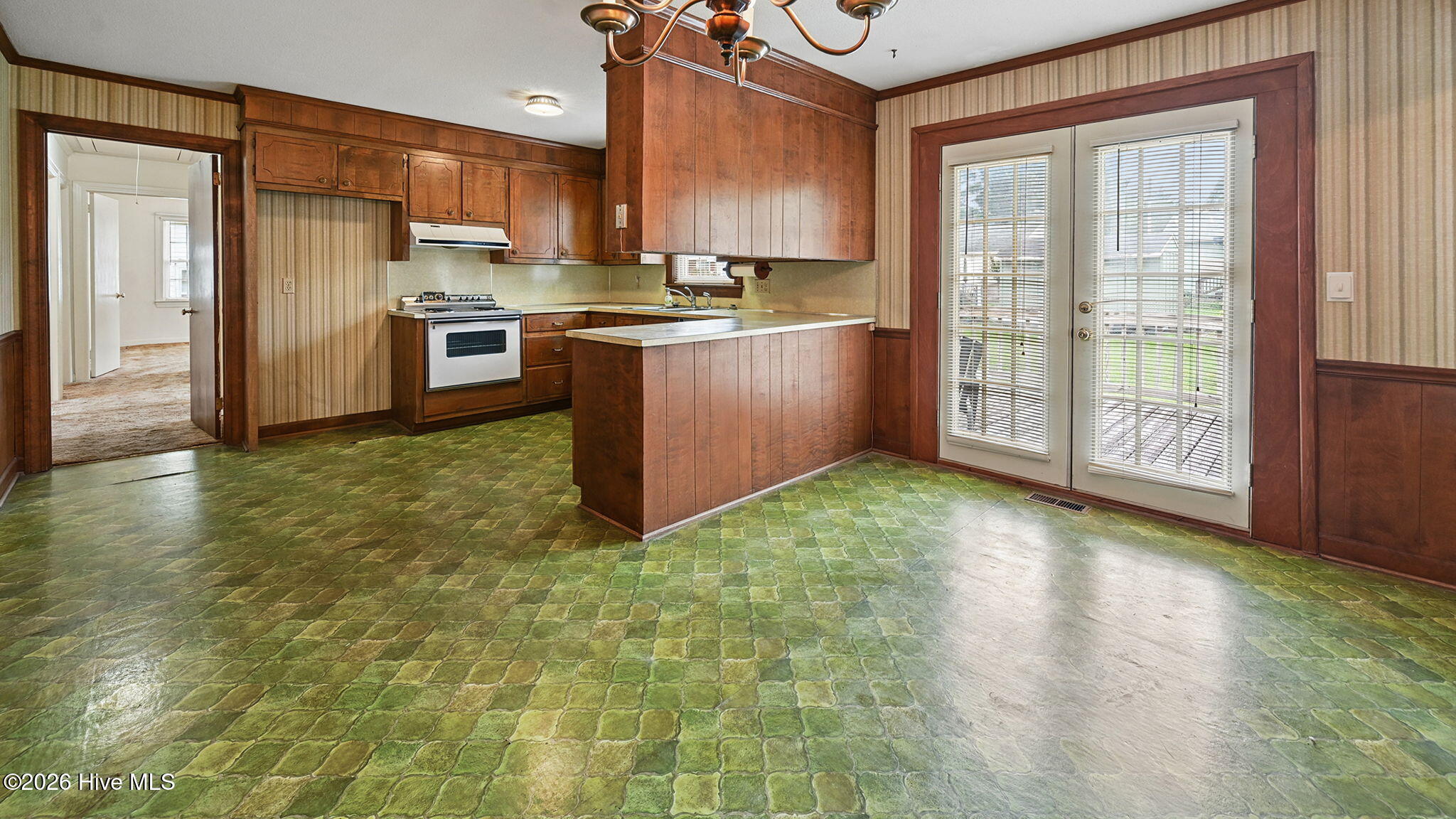 111 Belmont Drive Property Photo 14