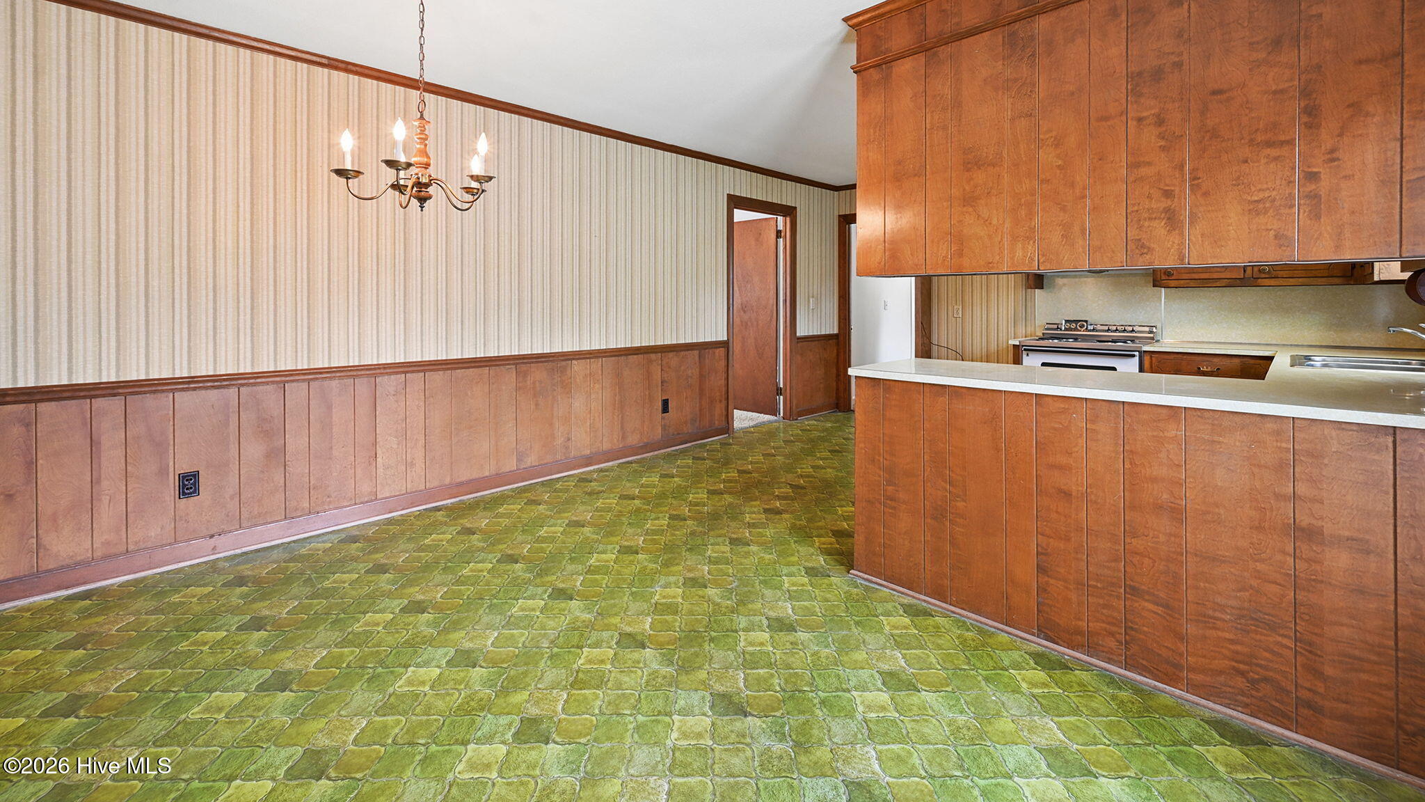 111 Belmont Drive Property Photo 16
