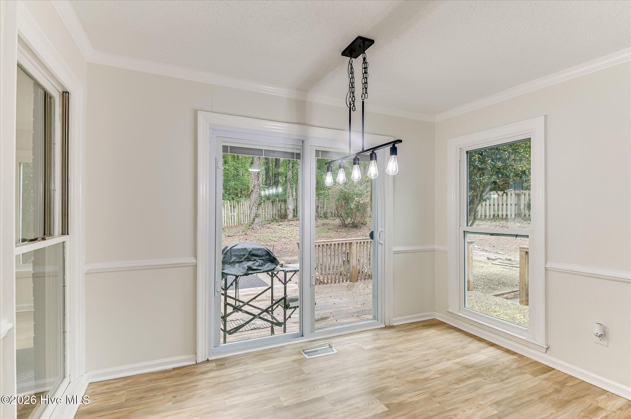 540 Brandermill Road Property Photo 12
