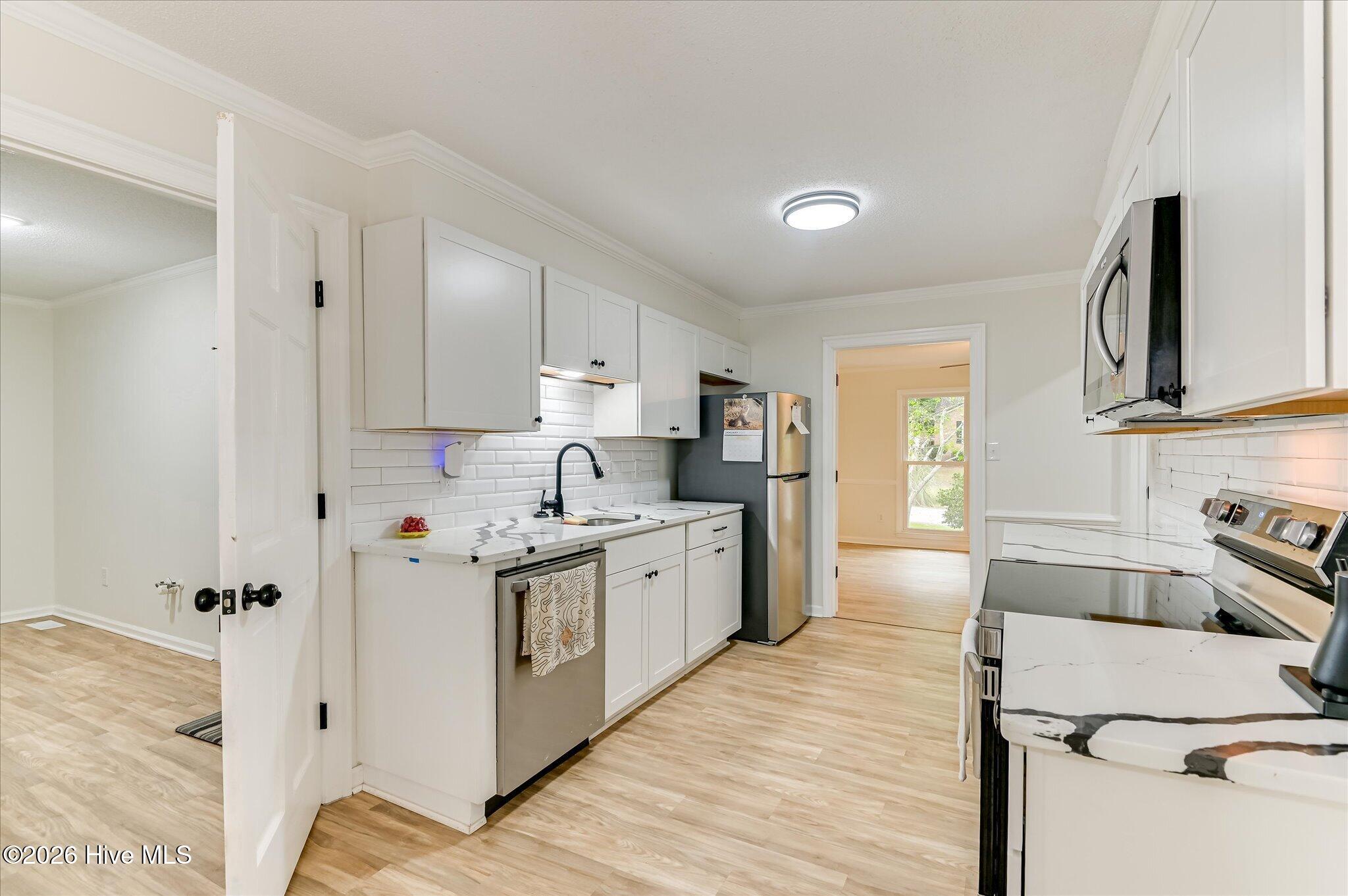 540 Brandermill Road Property Photo 14