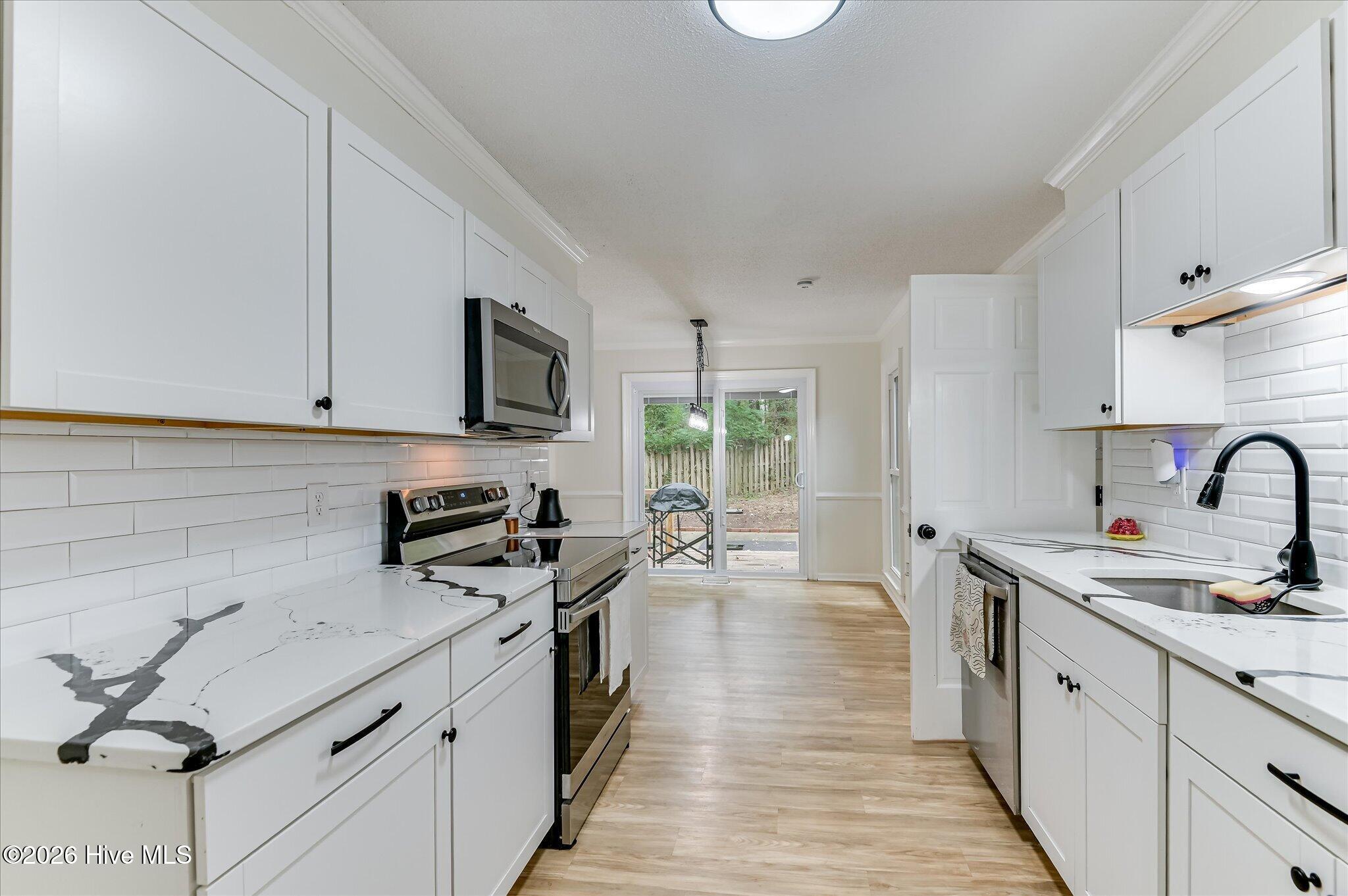 540 Brandermill Road Property Photo 17