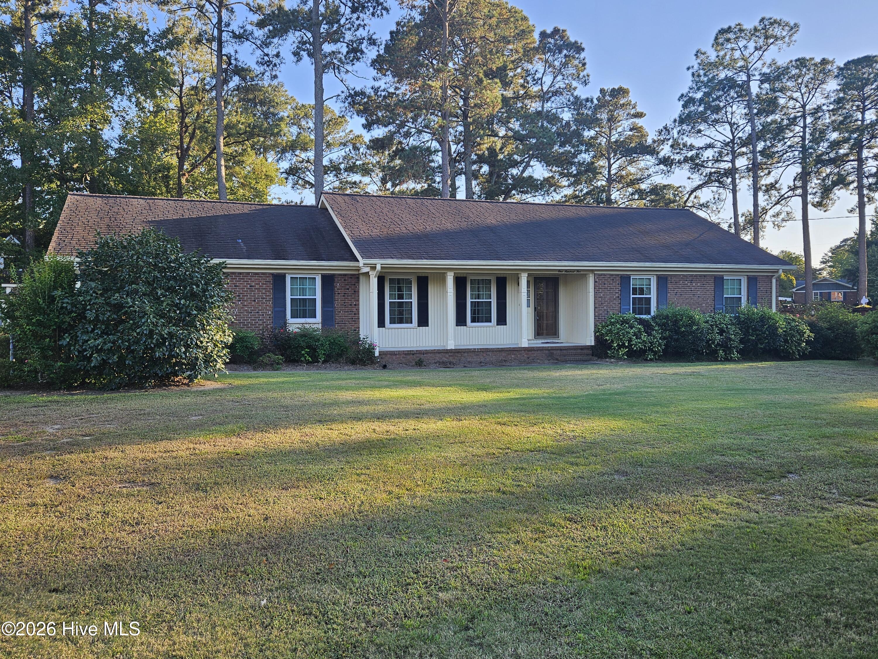 105 Lake Drive Property Photo 1