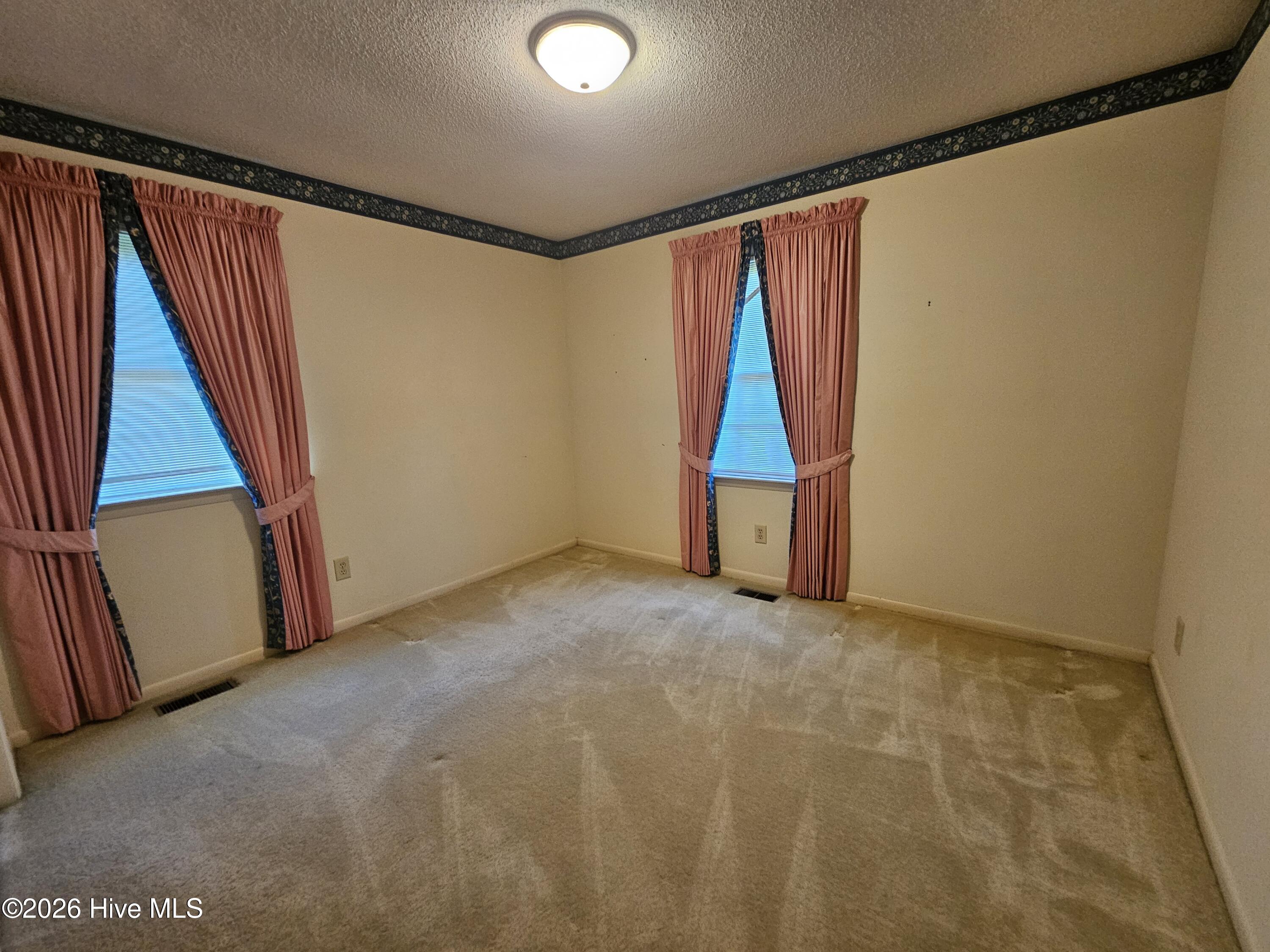 105 Lake Drive Property Photo 7