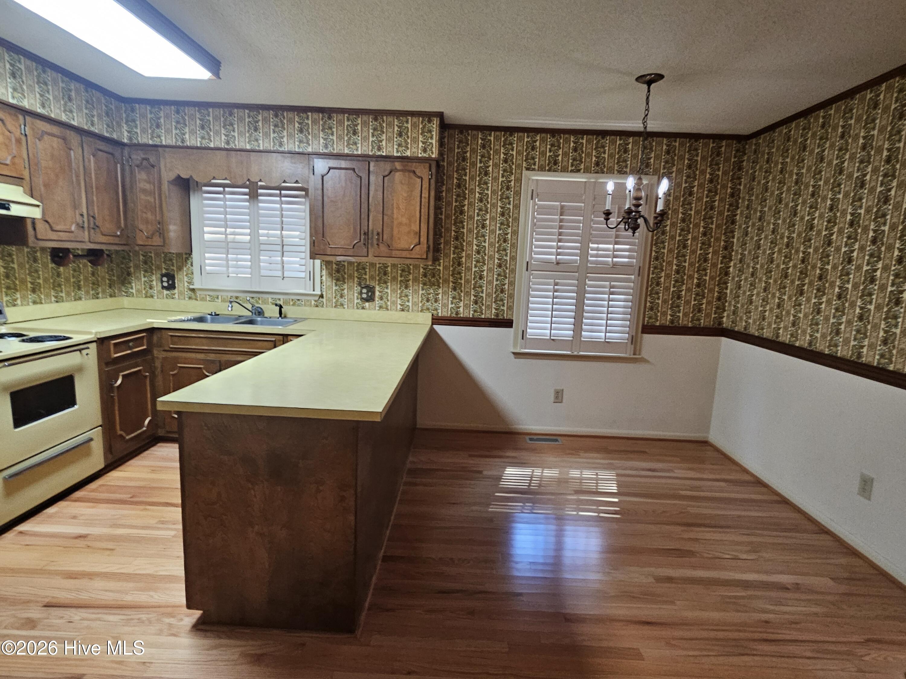 105 Lake Drive Property Photo 15