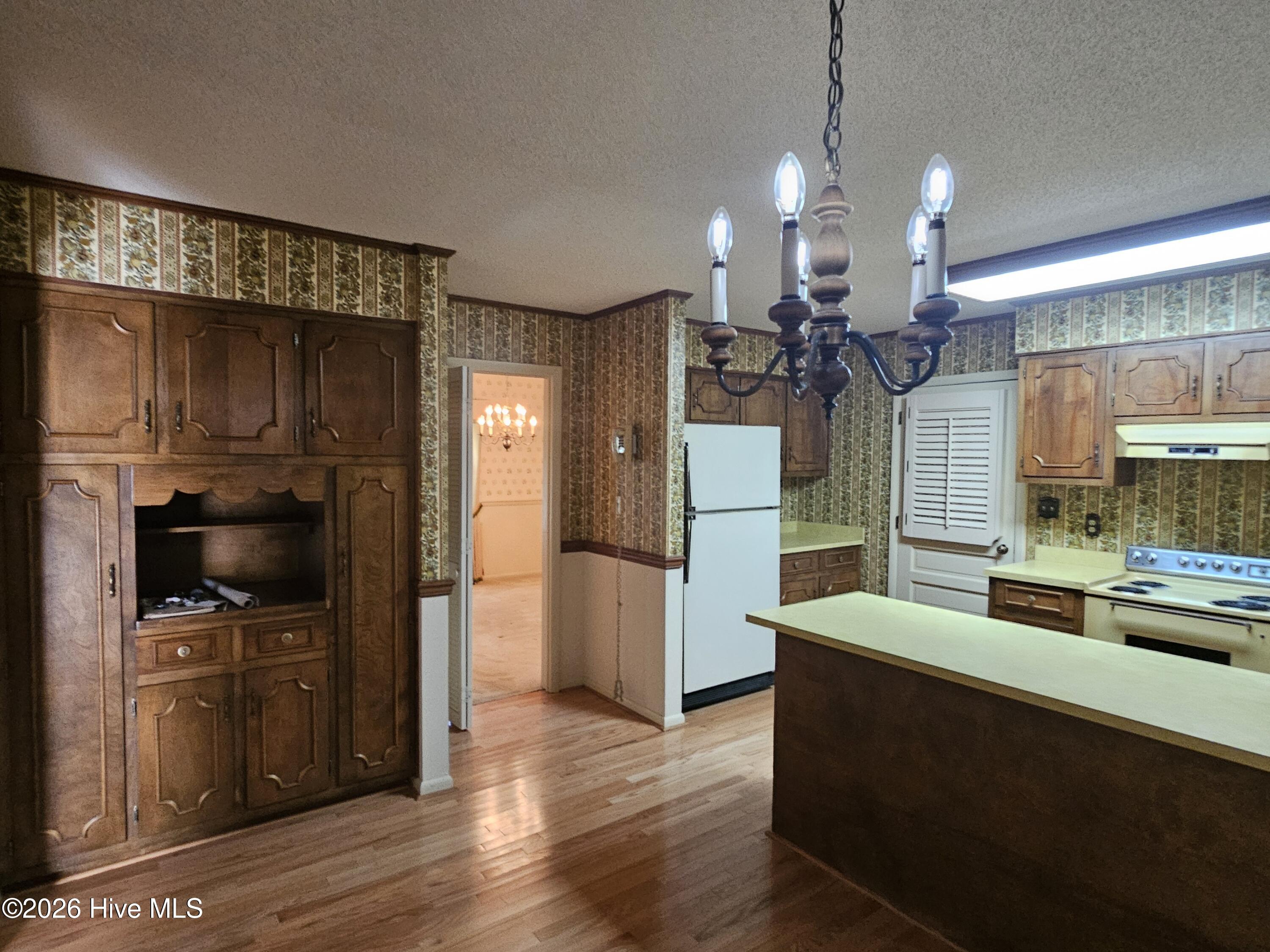 105 Lake Drive Property Photo 16