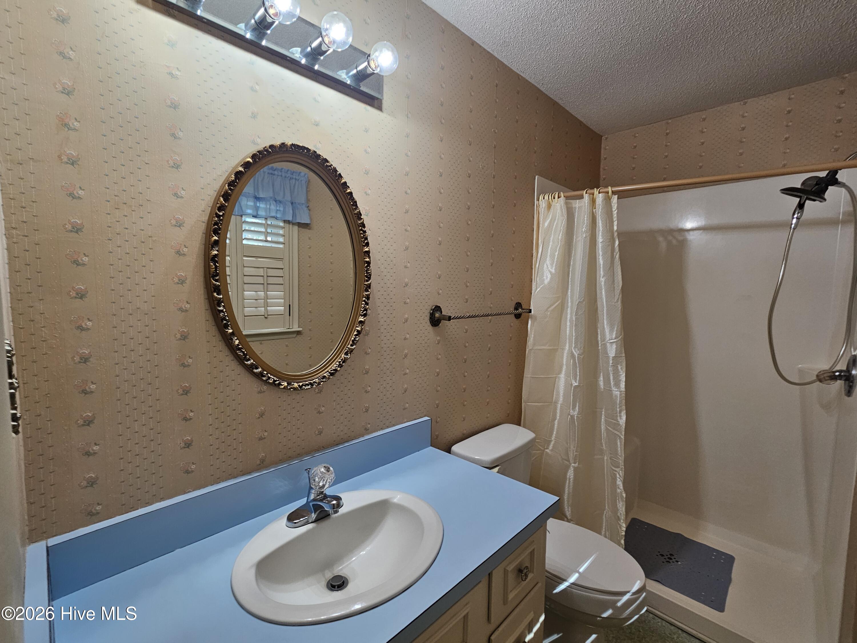 105 Lake Drive Property Photo 19