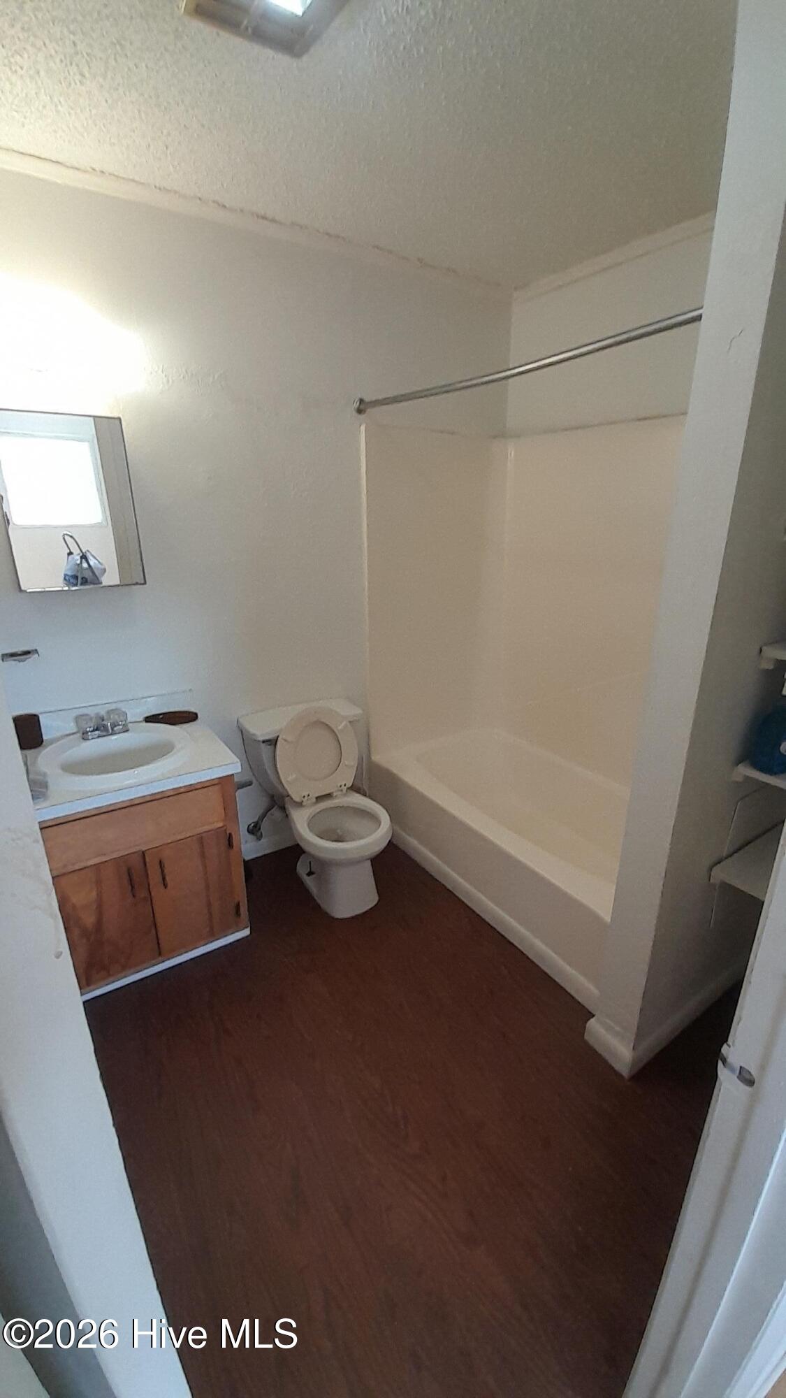 208 Hayes Road 11 Property Photo 5