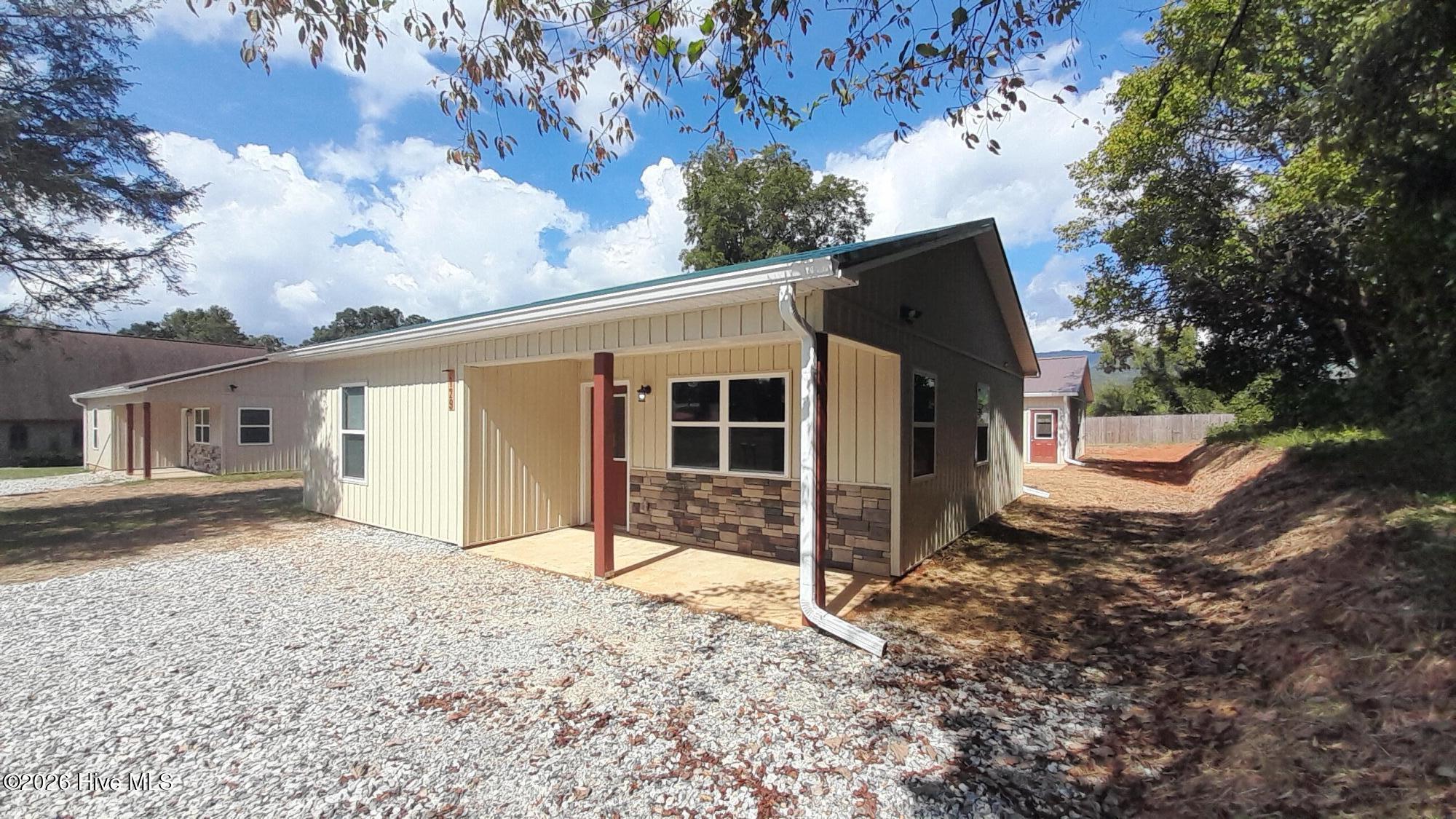 129 Aquone Road Property Photo 1