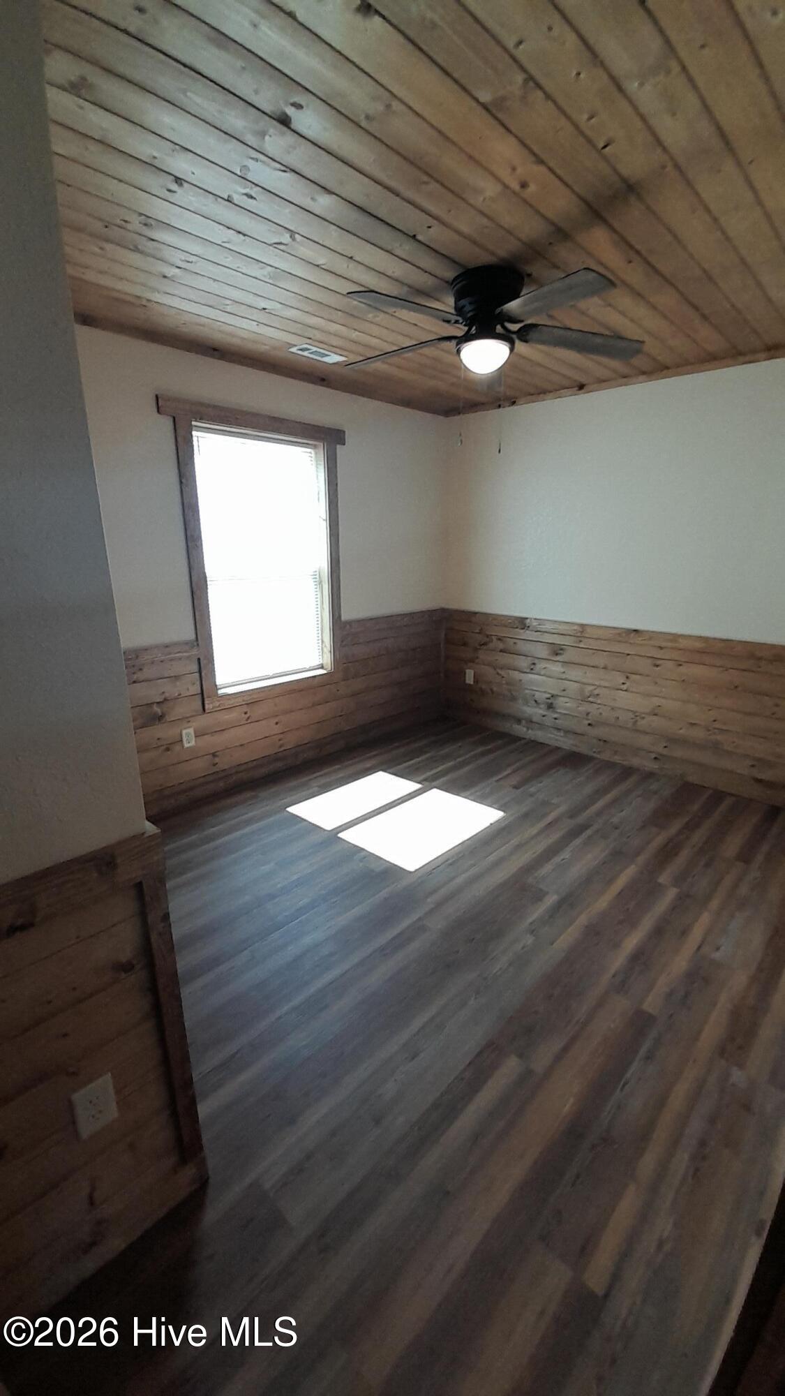 129 Aquone Road Property Photo 5