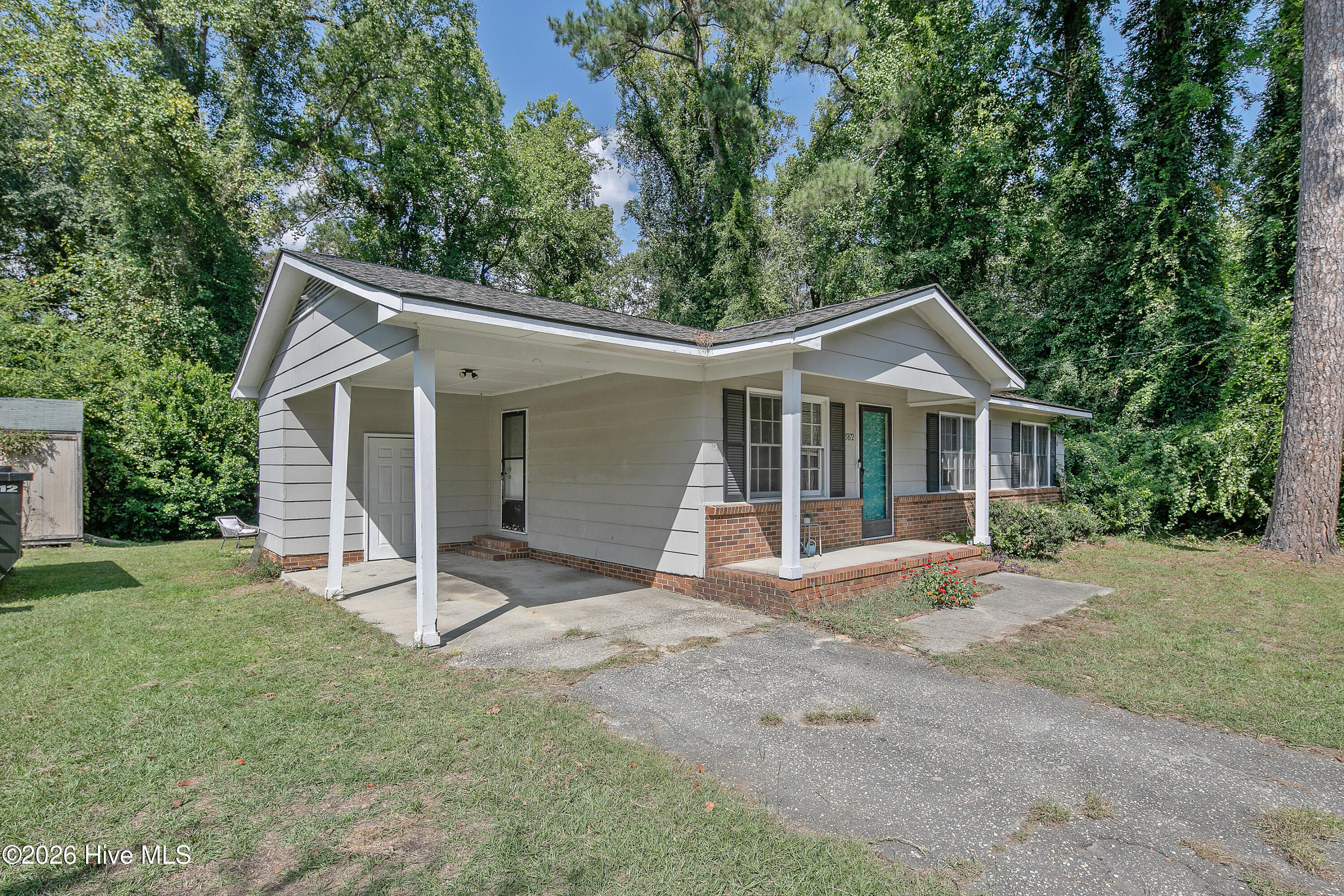 5872 Columbine Road Property Photo 3