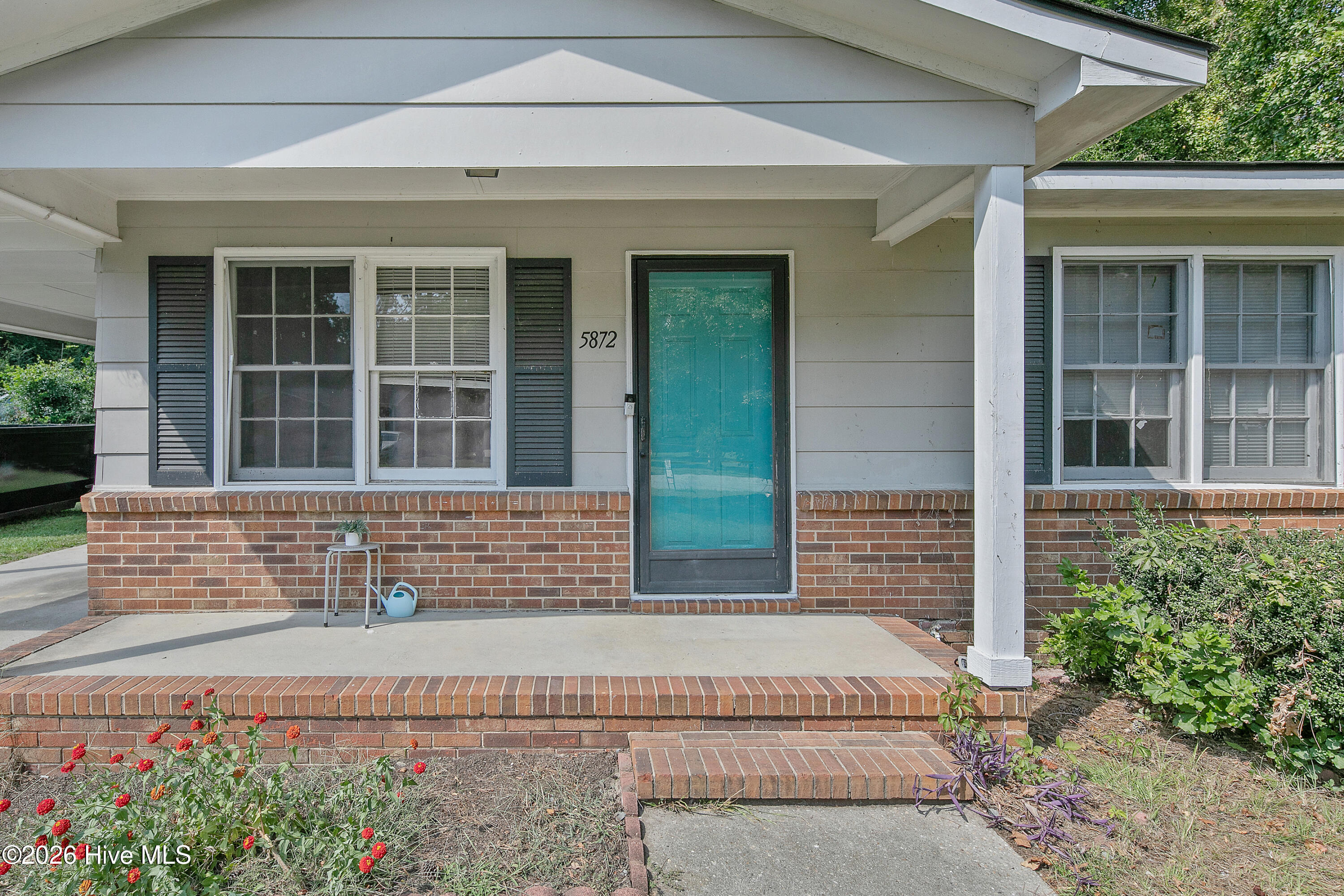 5872 Columbine Road Property Photo 4