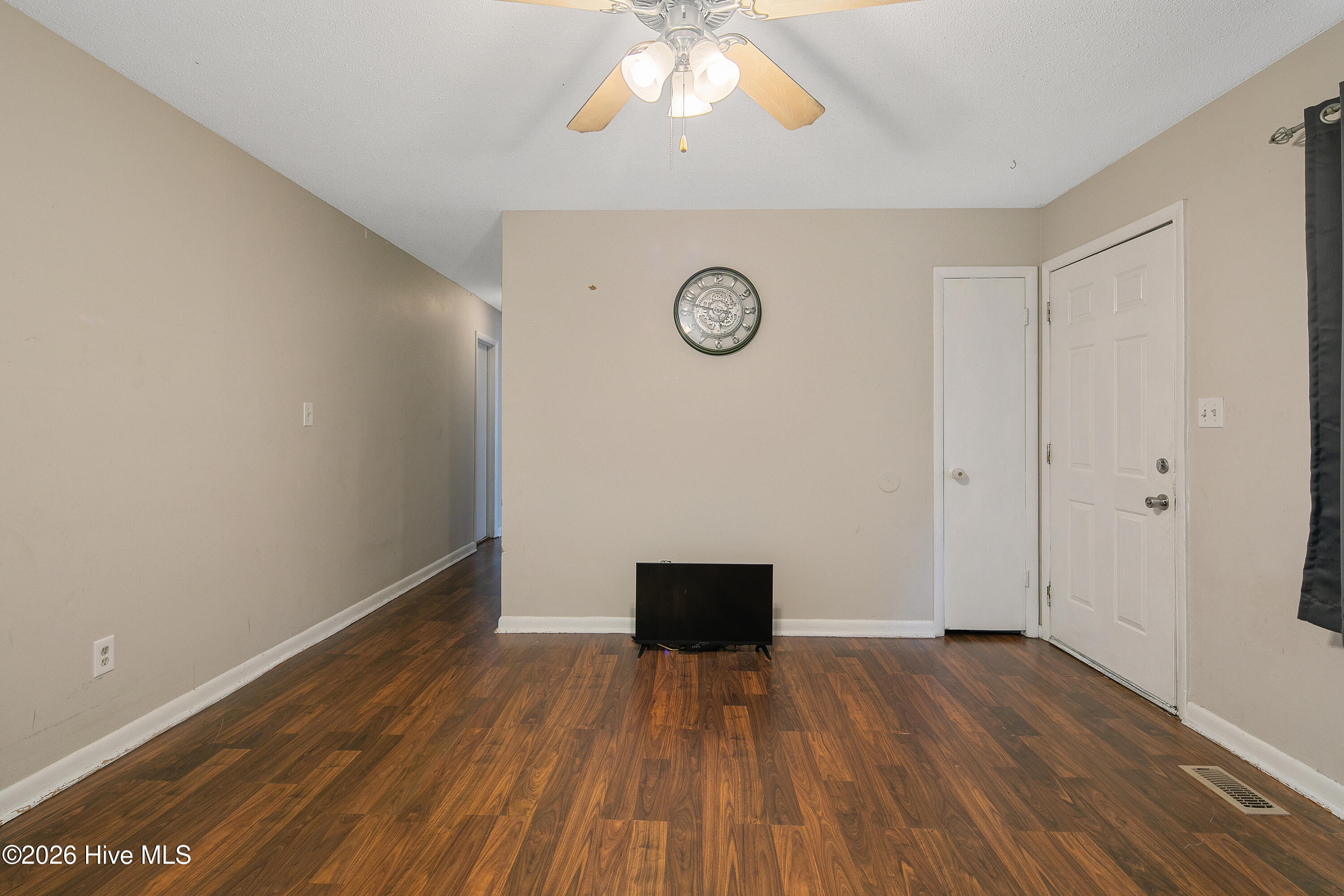 5872 Columbine Road Property Photo 8