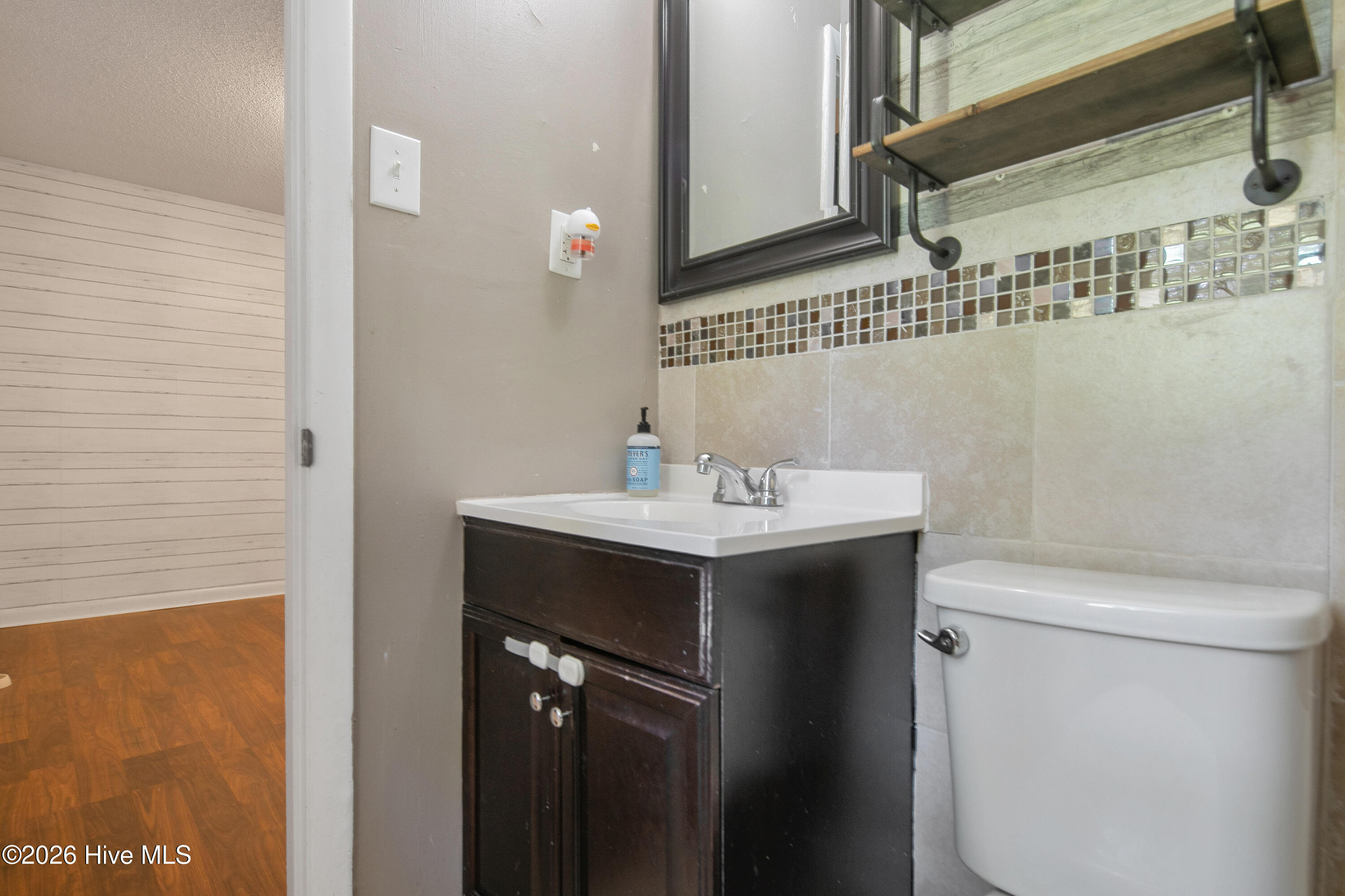 5872 Columbine Road Property Photo 24