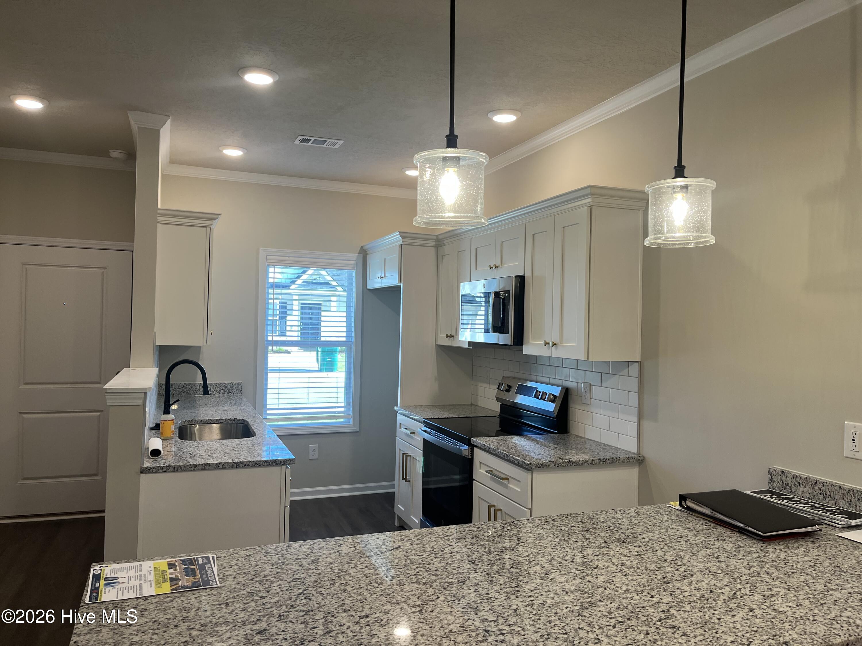 5077 Samuel Road Property Photo 3