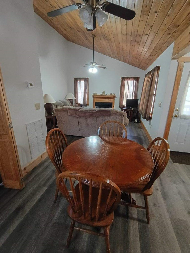 220 Nellie Circle Property Photo 7