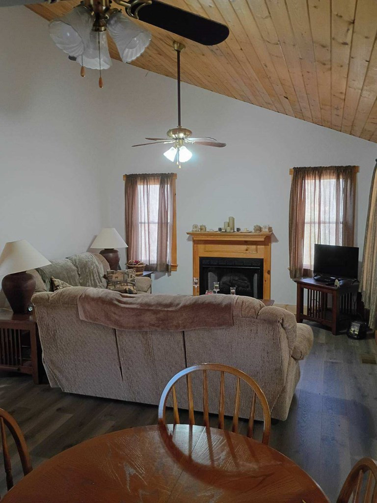 220 Nellie Circle Property Photo 8