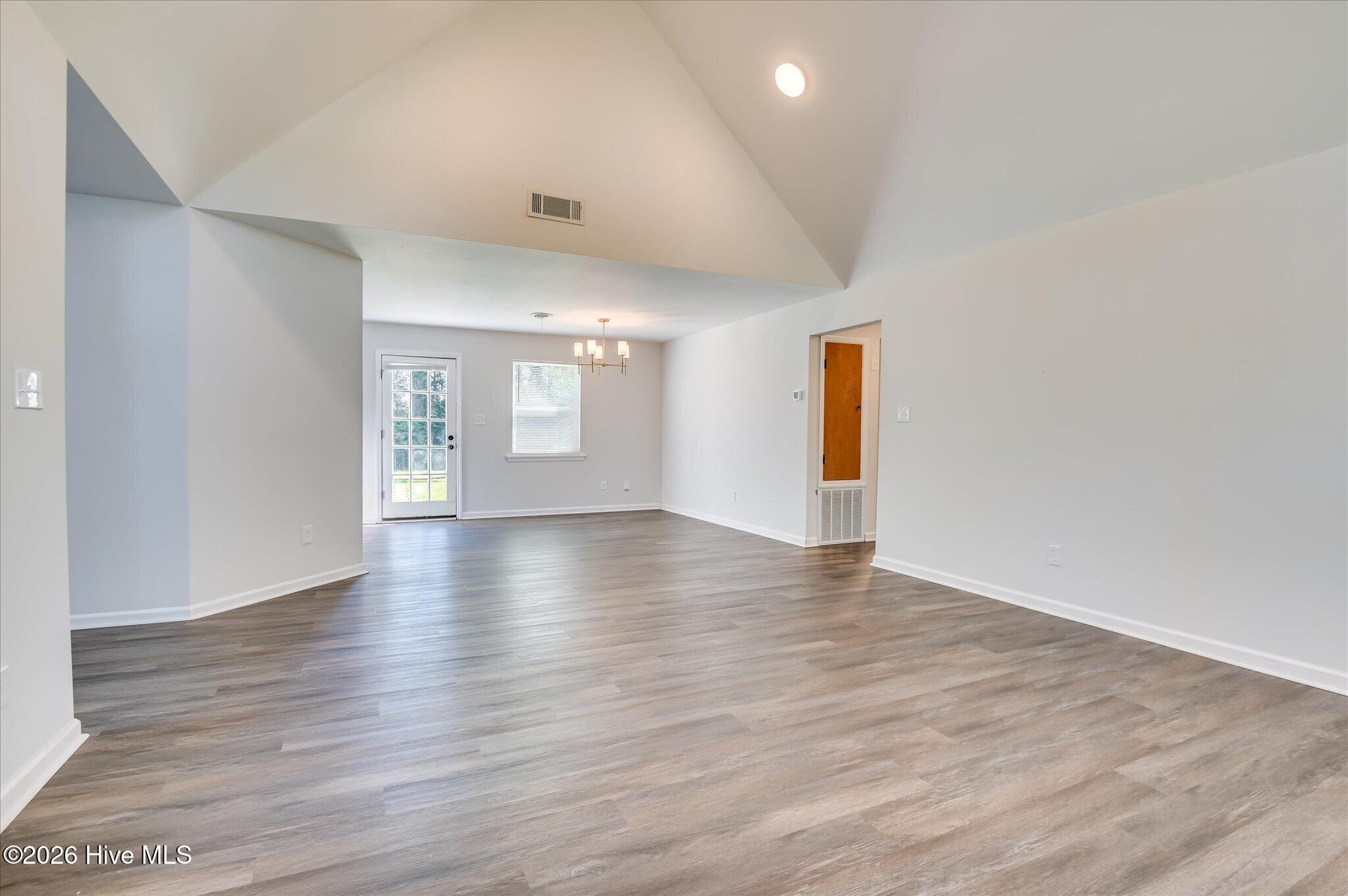 280 Maywood Drive Property Photo 10