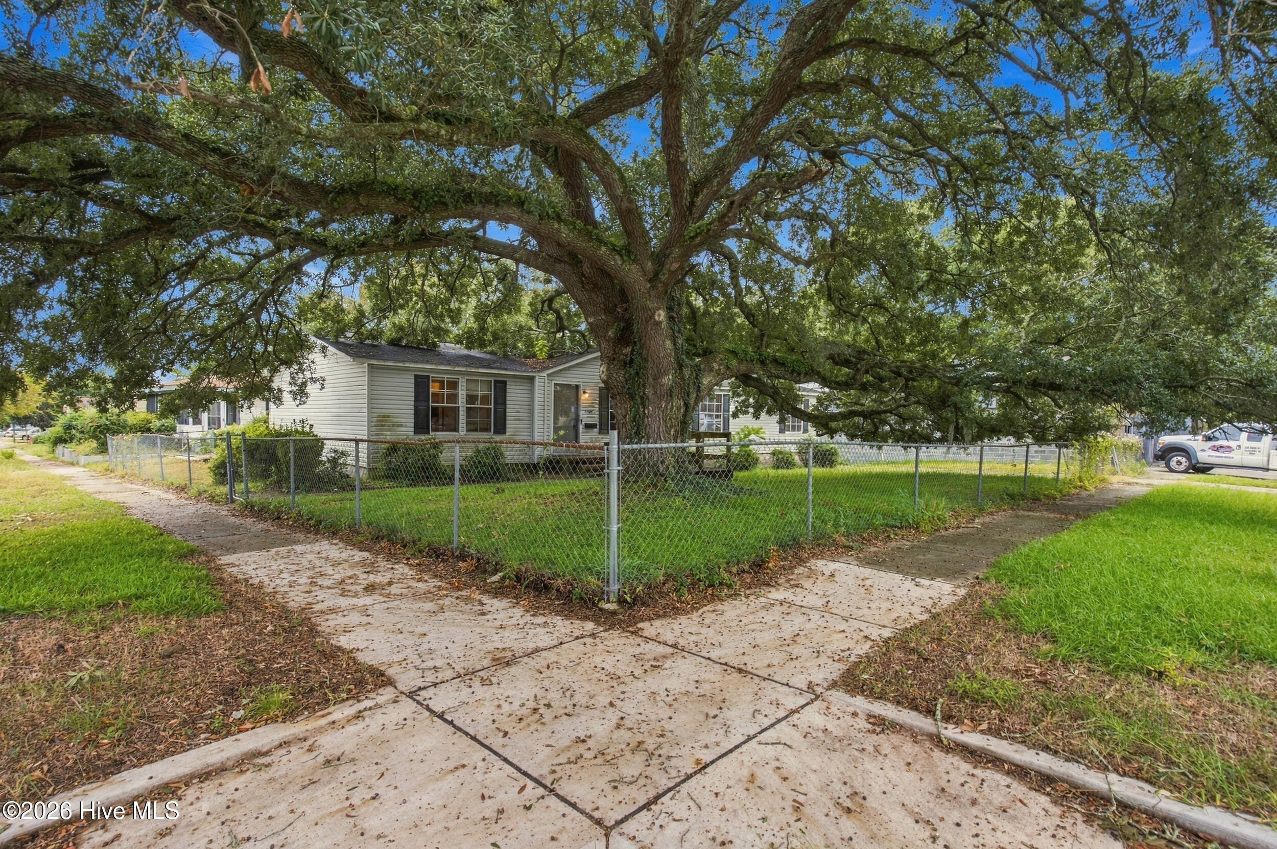 1304 S 7th Street Property Photo 4