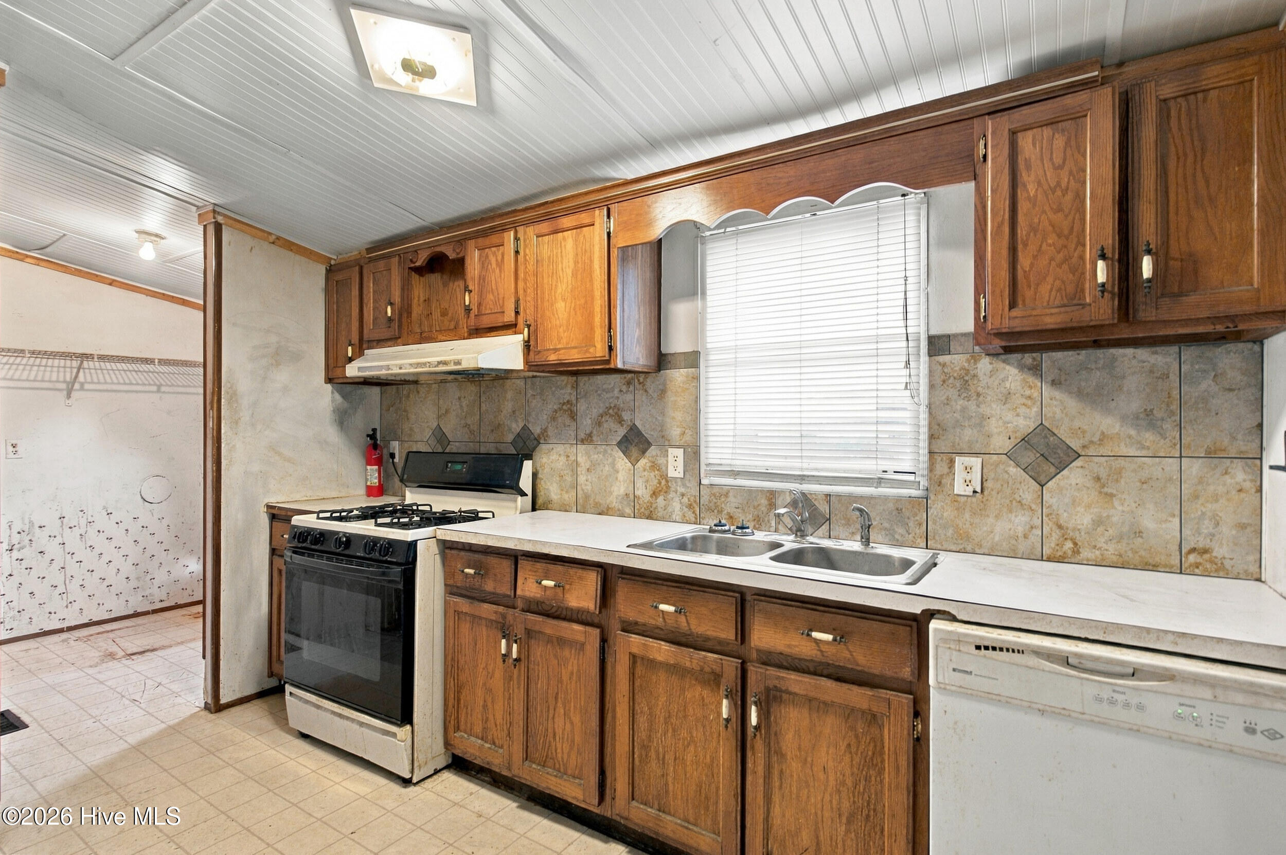 1304 S 7th Street Property Photo 9