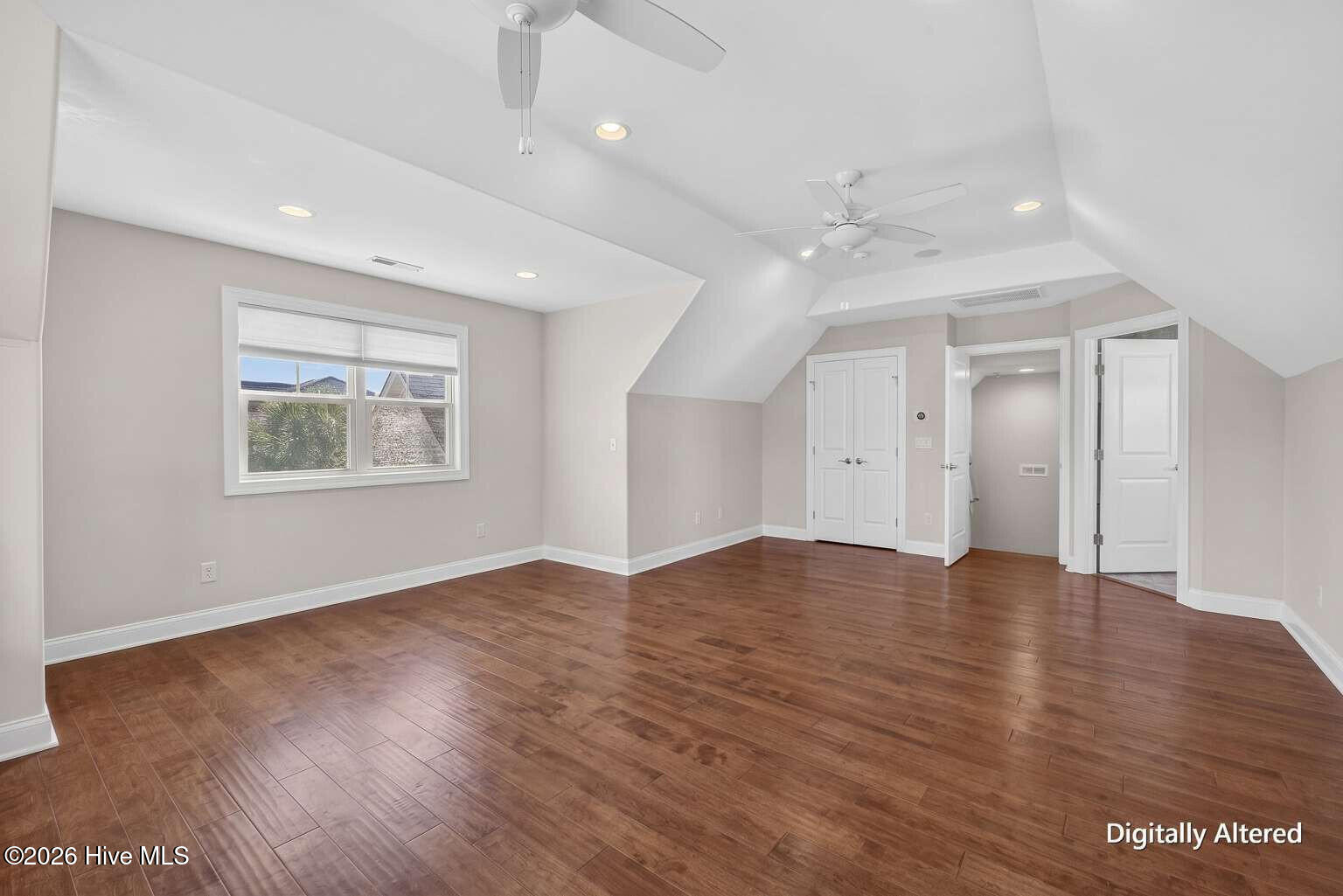 8443 N Shoreside Way Ne Property Photo 27