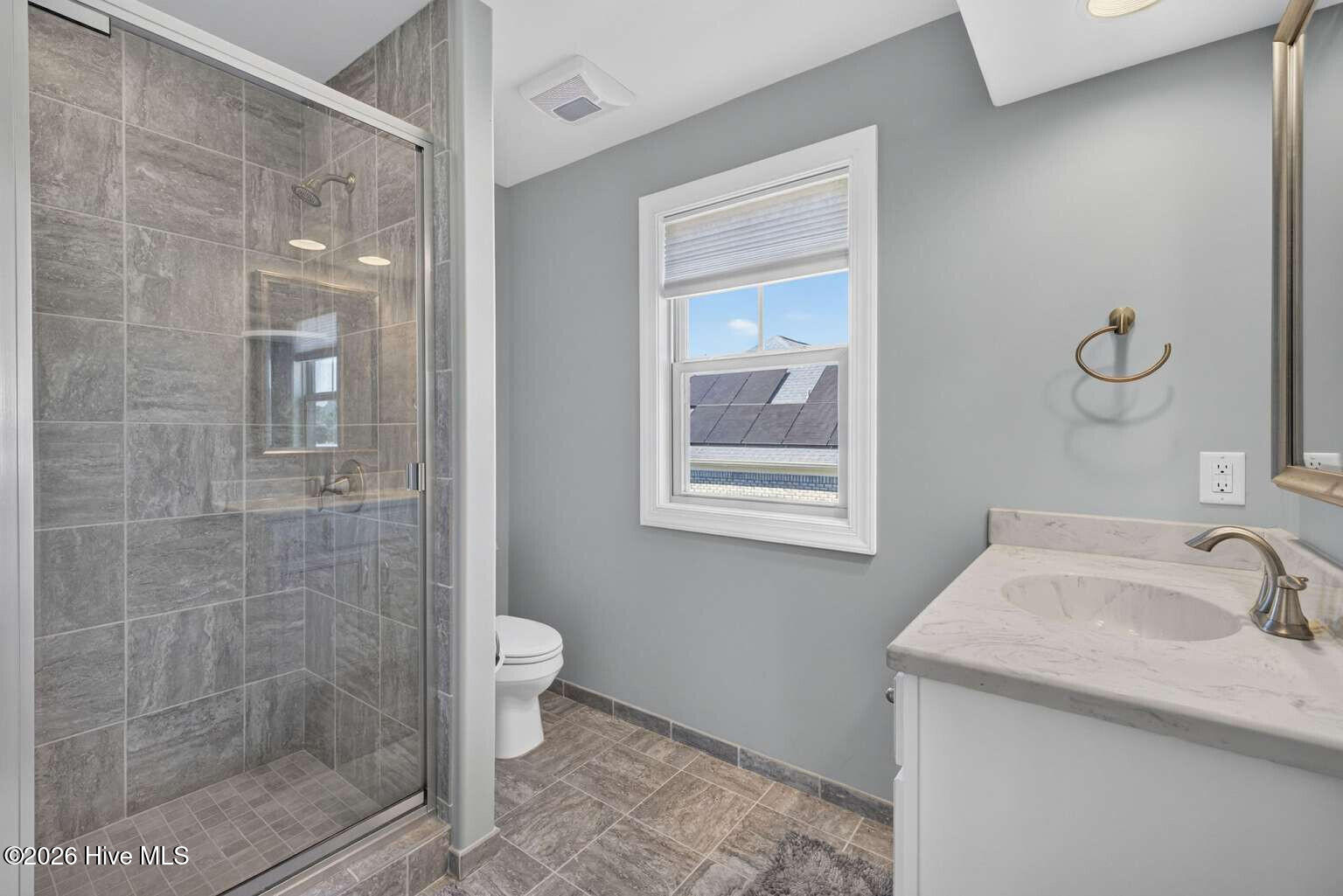 8443 N Shoreside Way Ne Property Photo 32