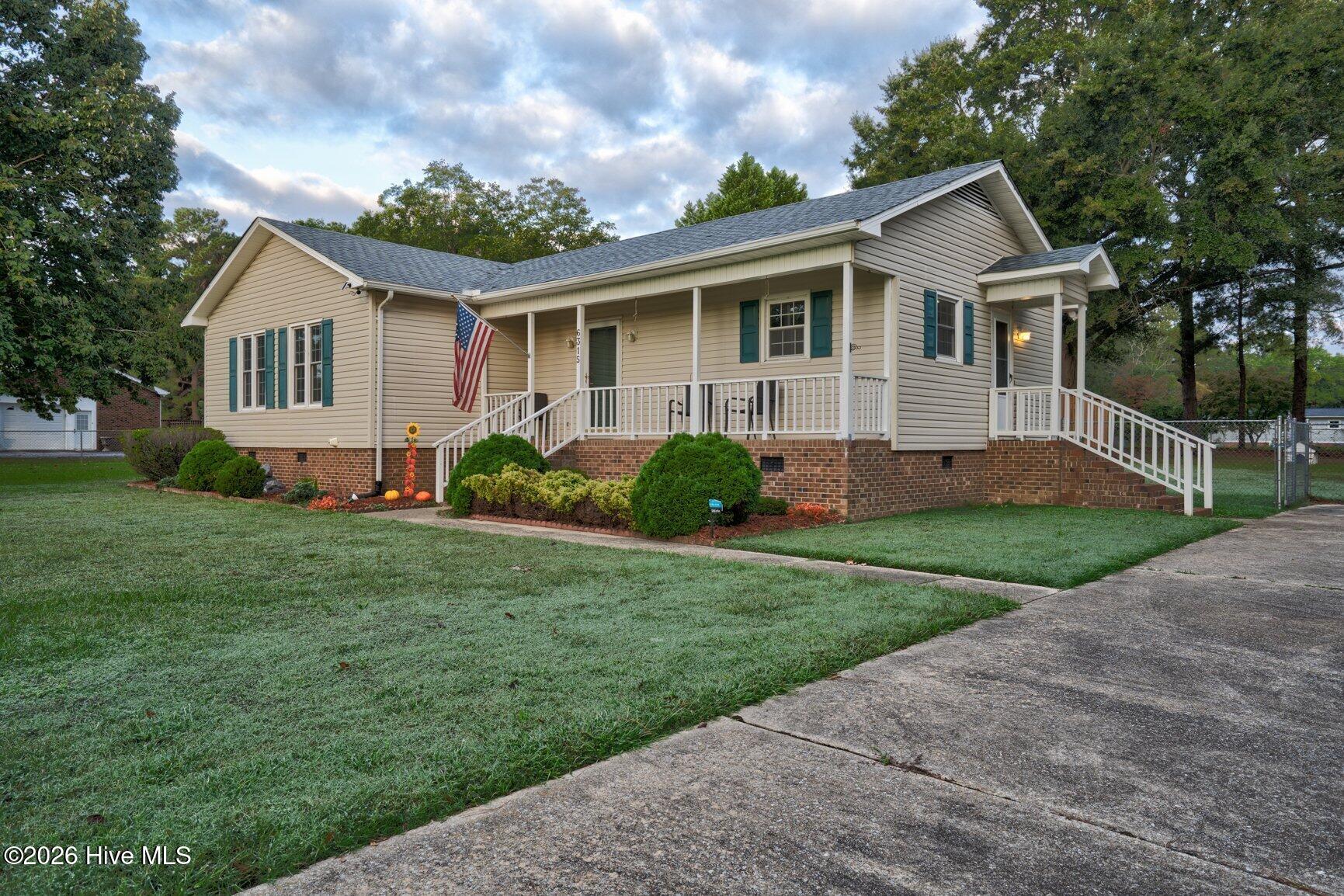 6315 Black Creek Road Property Photo 4