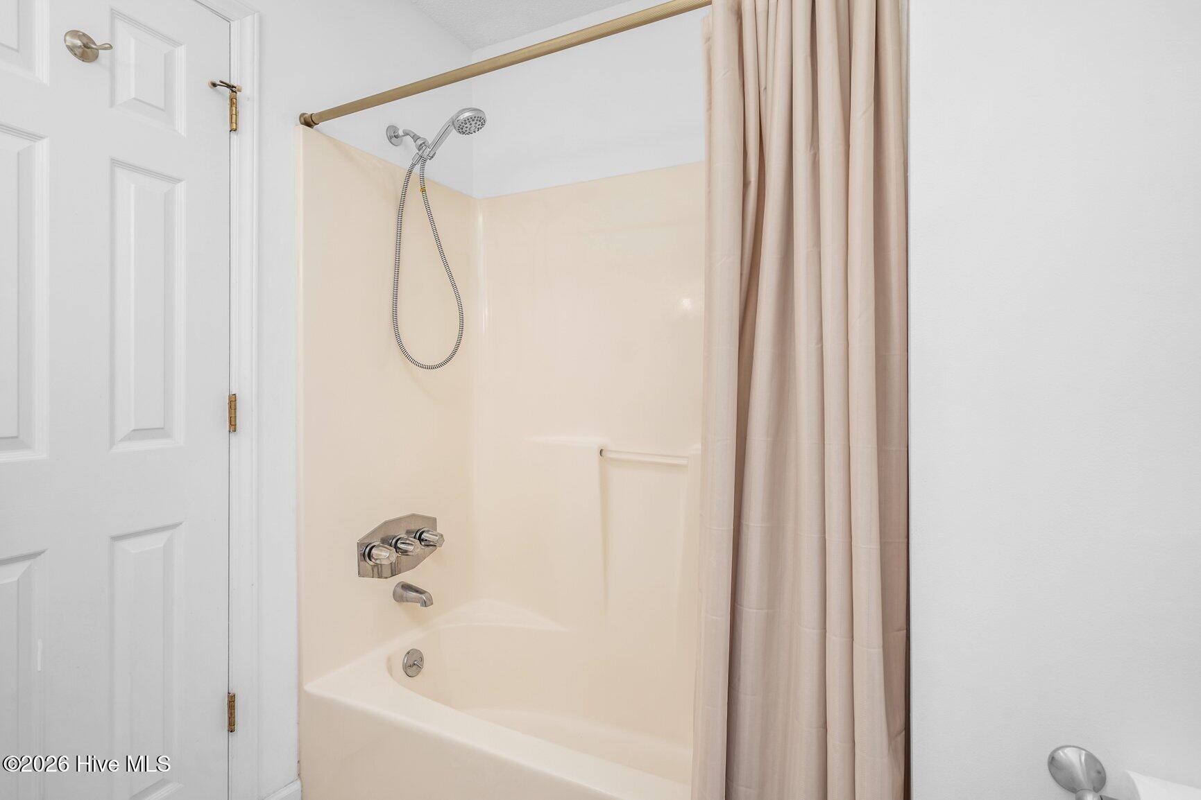 6315 Black Creek Road Property Photo 19