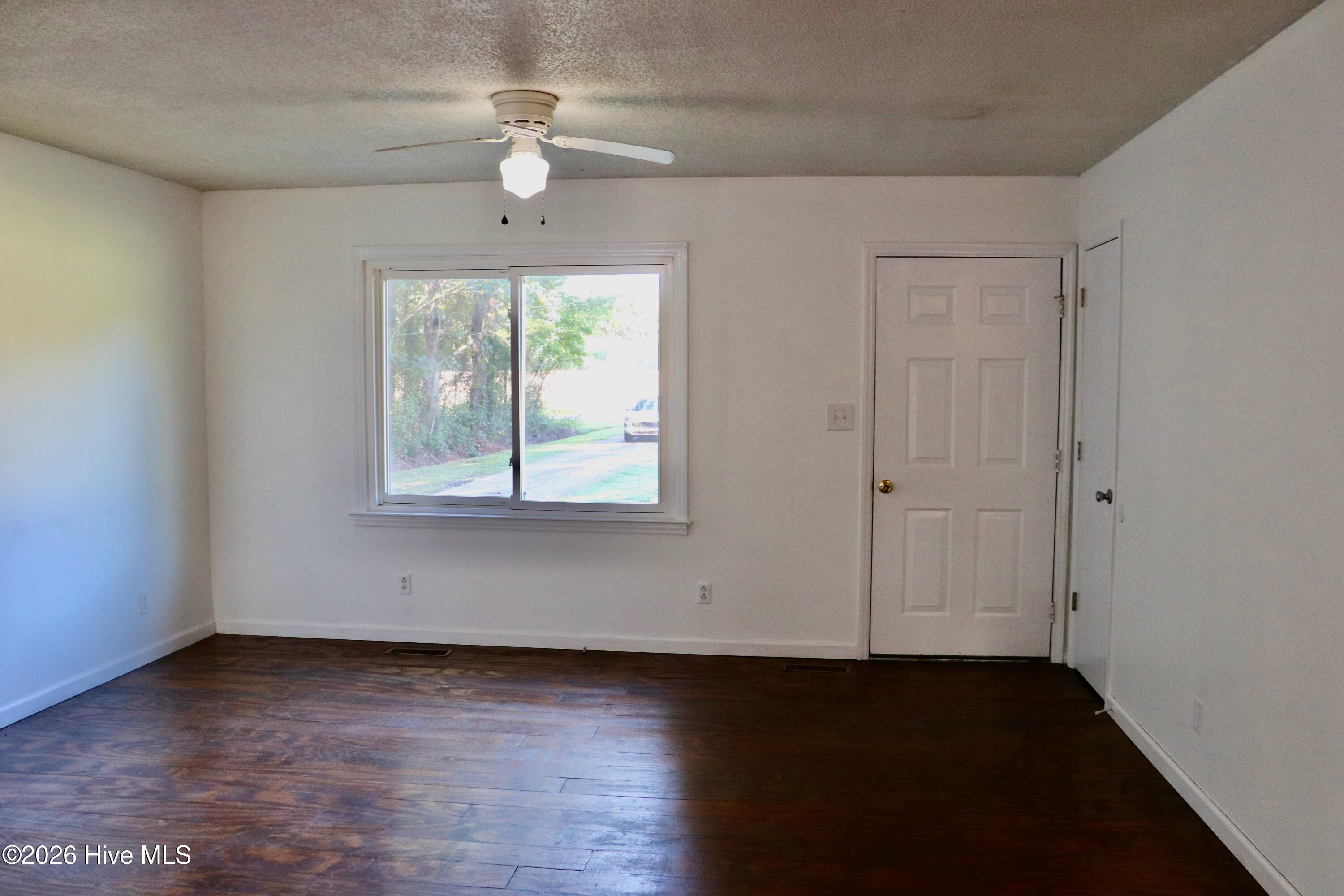 6972 Market St Ex Ext Property Photo 7
