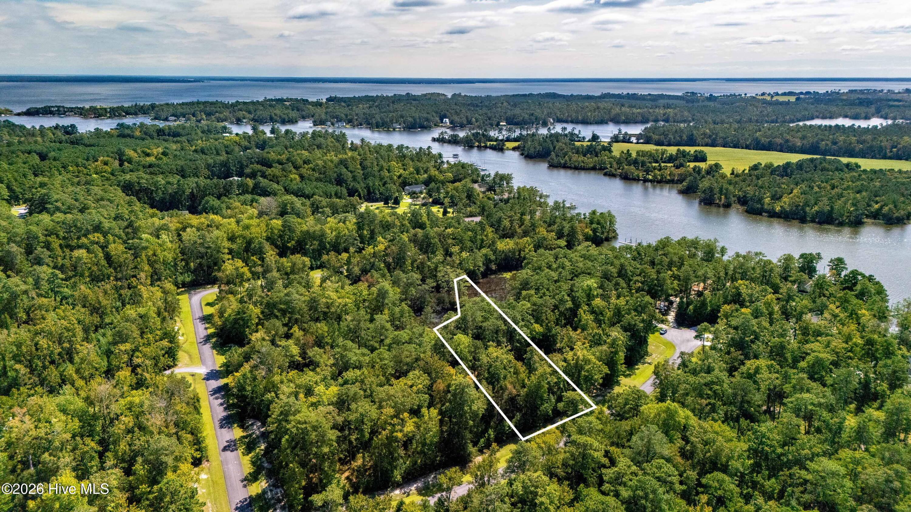71 10 Queen Anne'S Court Property Photo 1